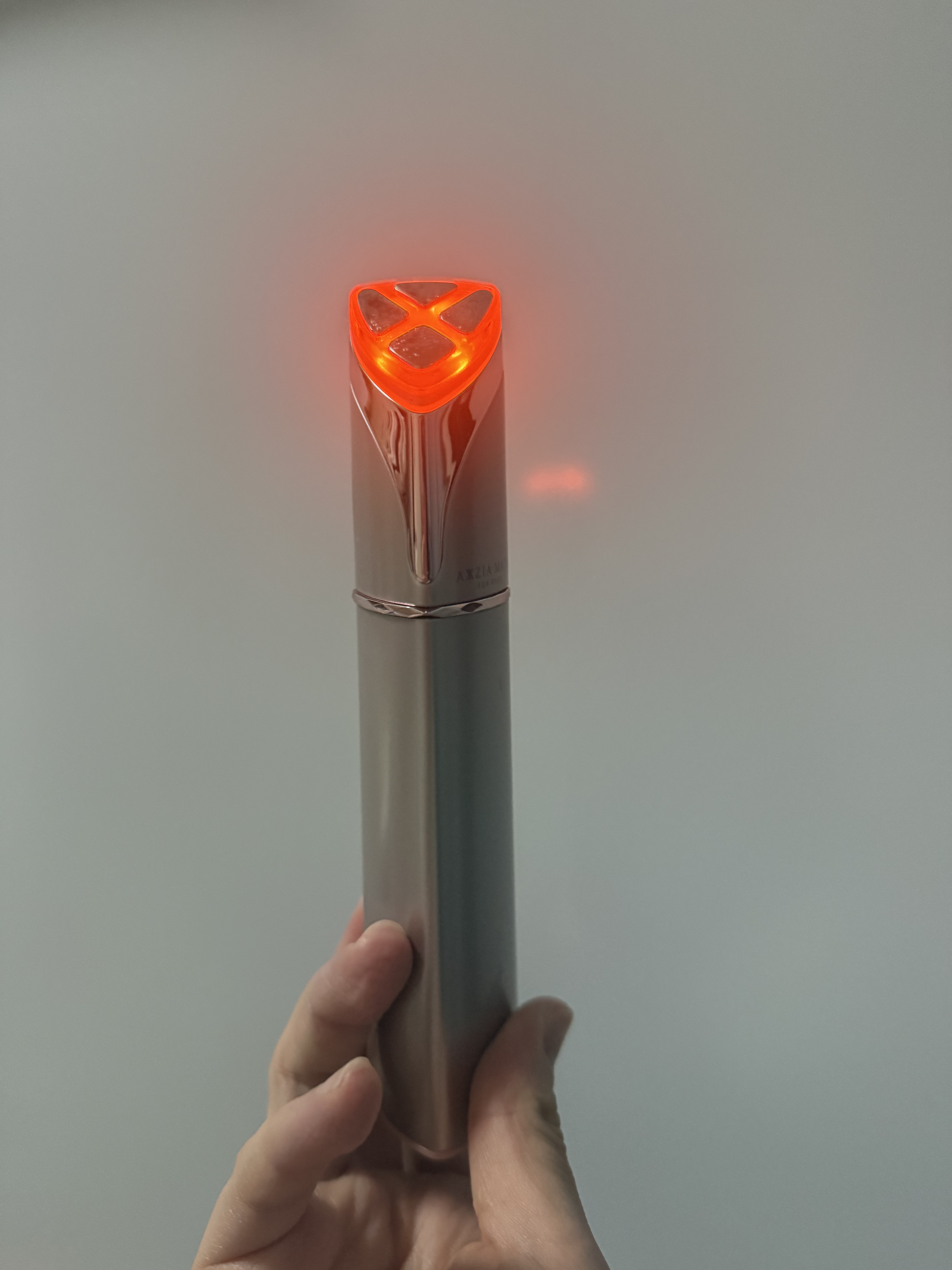 アクシージア メイト フォーアイズ/AXXZIA/美顔器・マッサージを使ったクチコミ（3枚目）