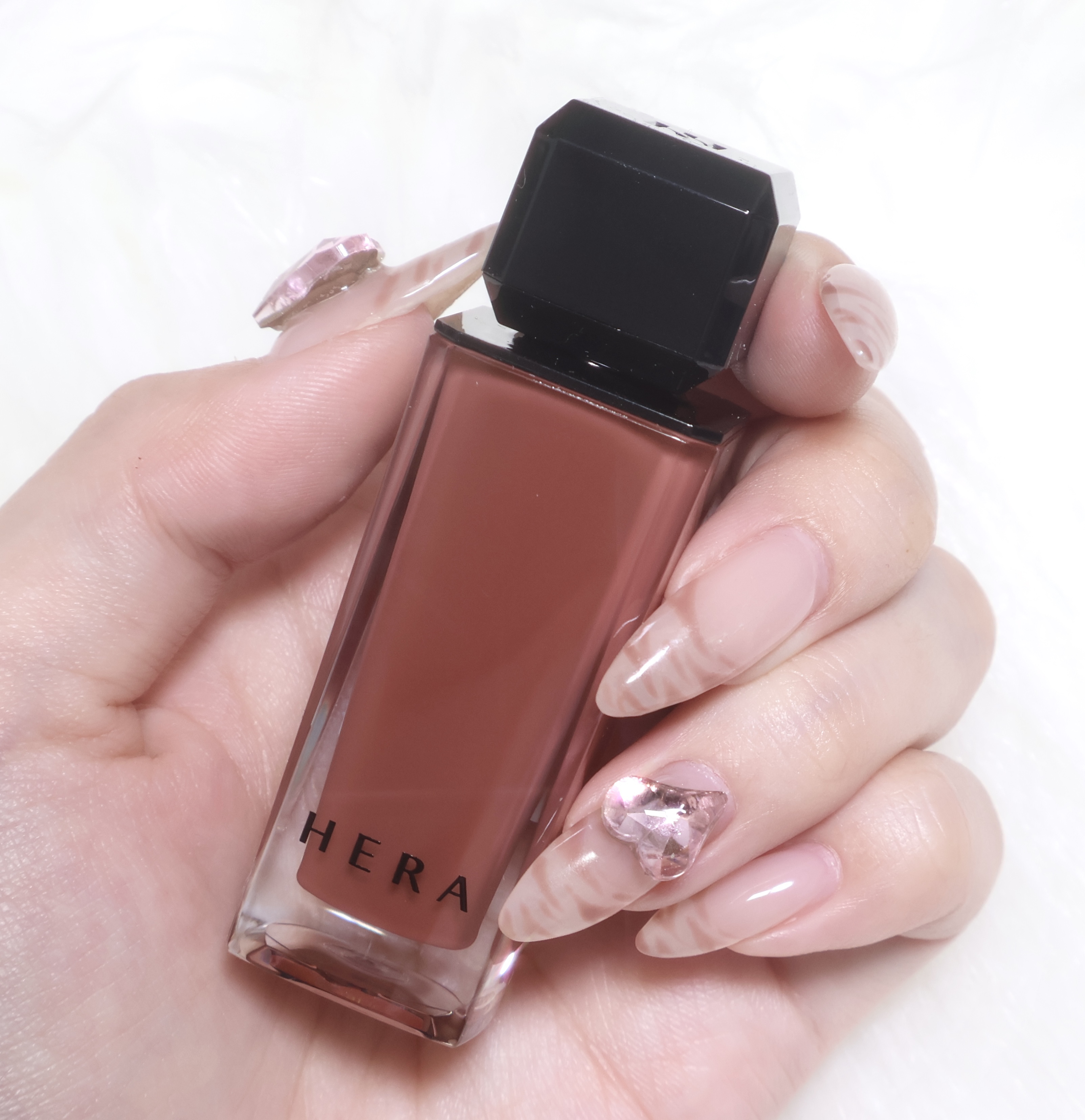 センシュアルヌードグロス/HERA/リップグロスを使ったクチコミ（2枚目）