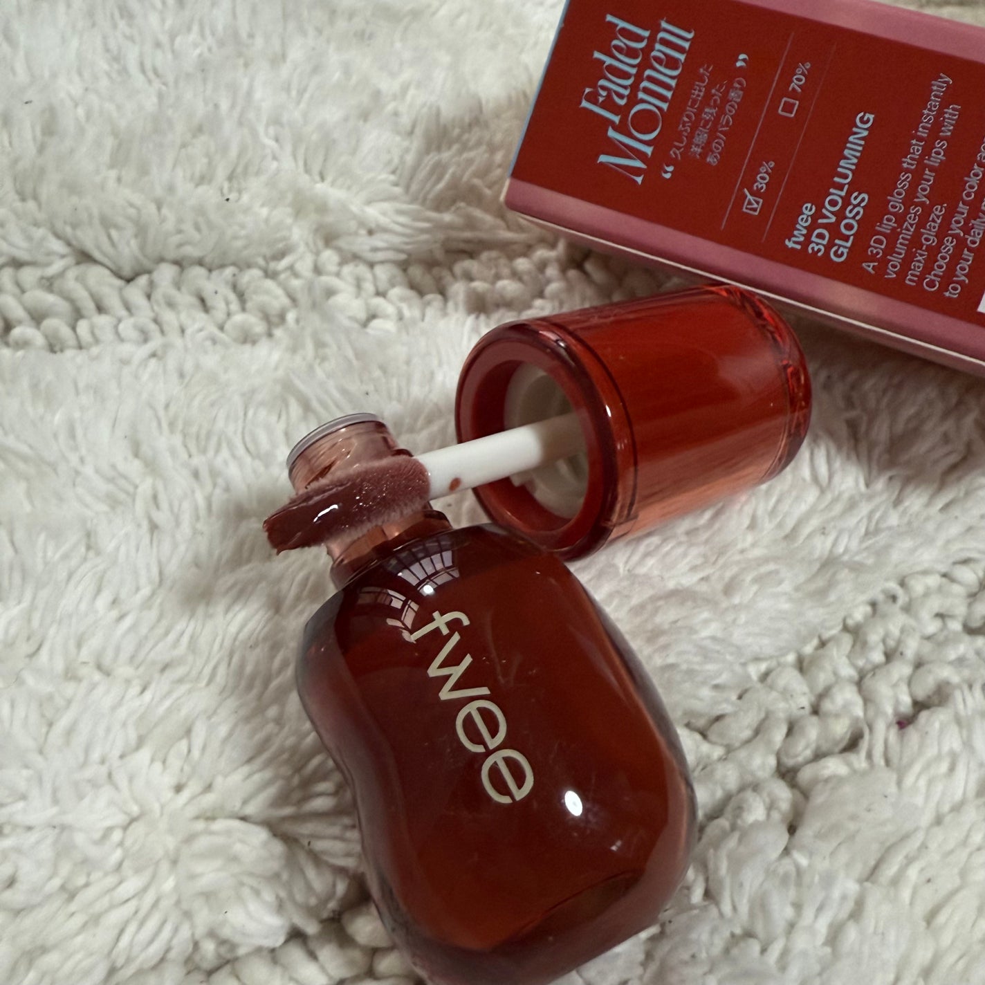 フィー 3Dボリューミンググロス/fwee/リップグロスを使ったクチコミ(2枚目)