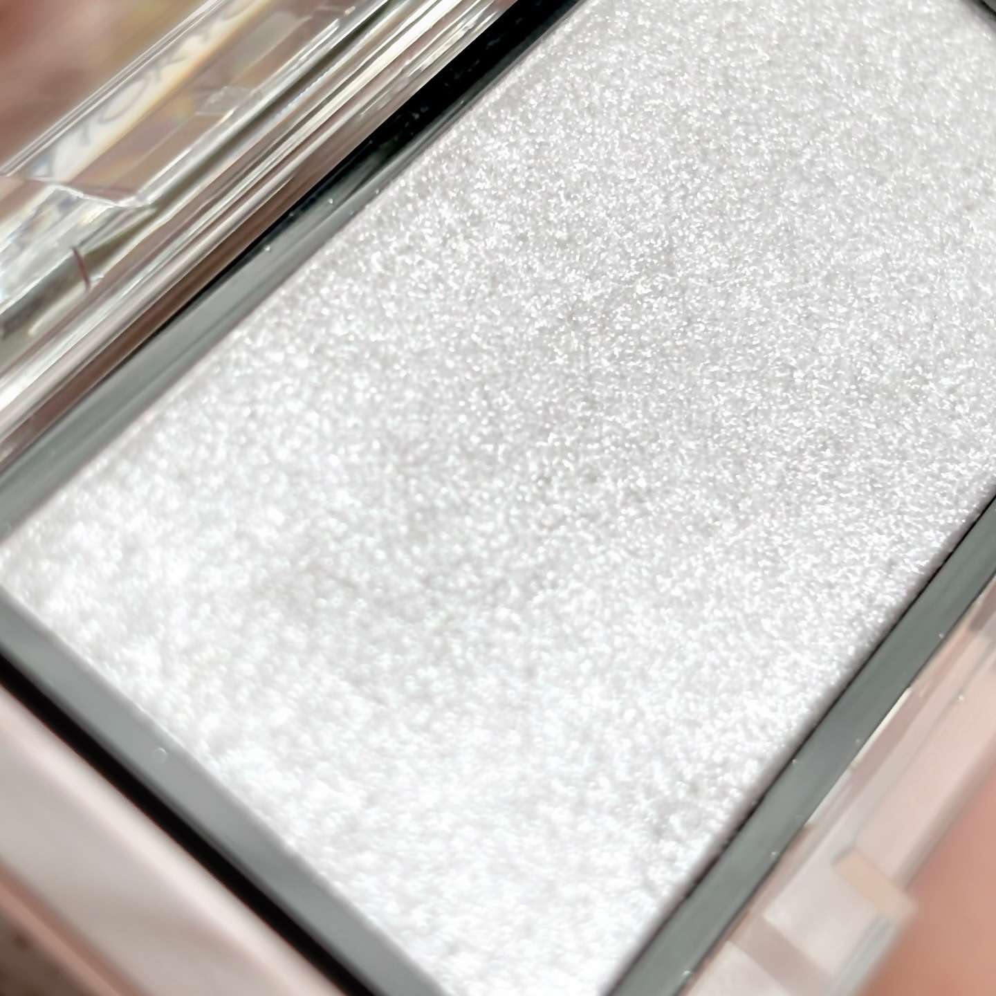 アディクション ザ ブラッシュ ニュアンサー/ADDICTION/パウダーチークを使ったクチコミ（3枚目）