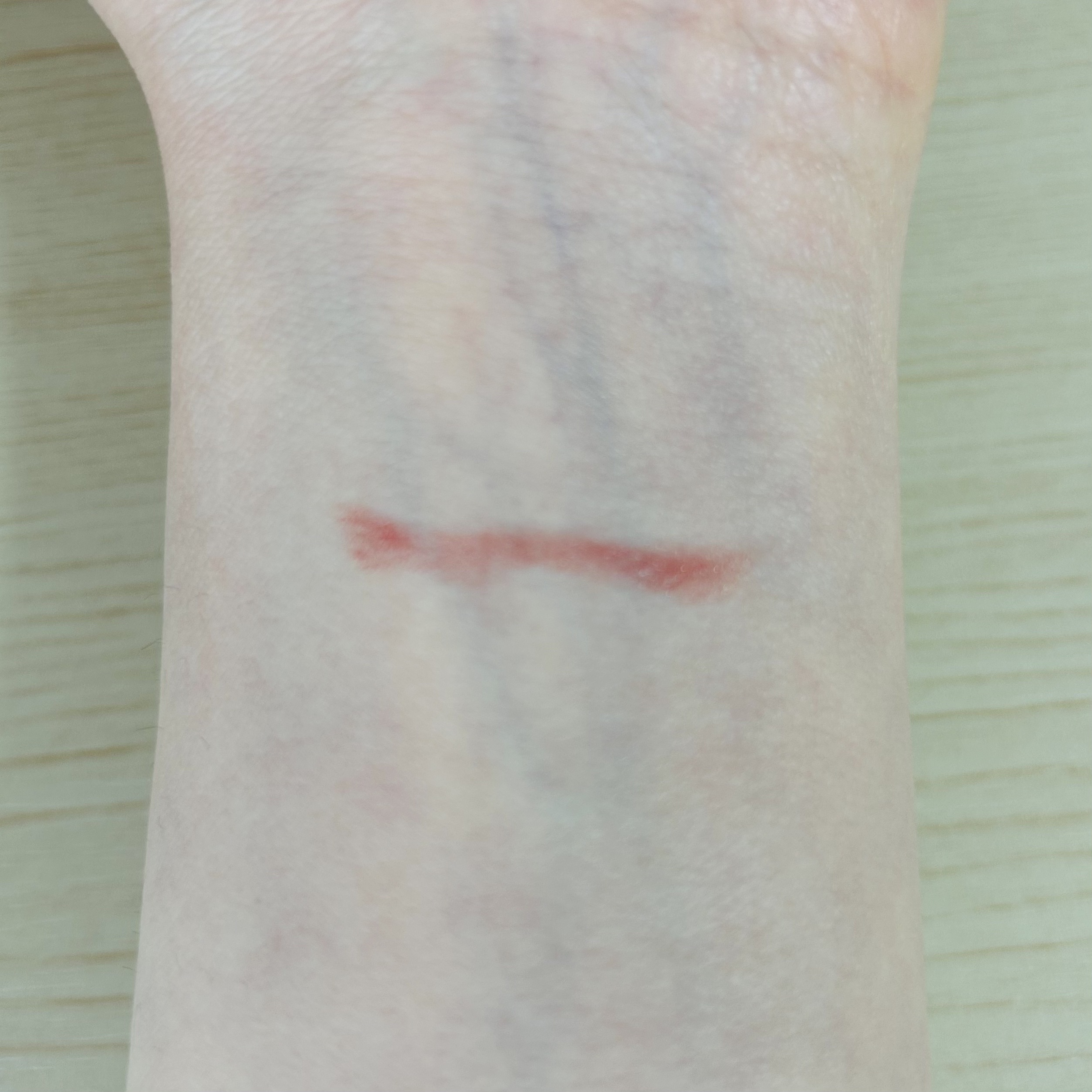 キスミー　フェルム　ルージュアクト 02 ペタルコーラル/キスミー フェルム/口紅を使ったクチコミ（3枚目）