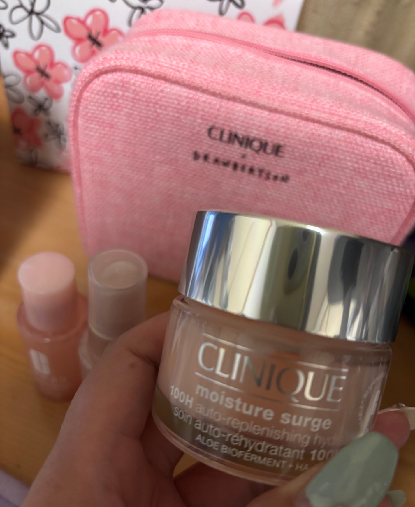 モイスチャー サージ ジェルクリーム 100H/CLINIQUE/フェイスクリームを使ったクチコミ(2枚目)