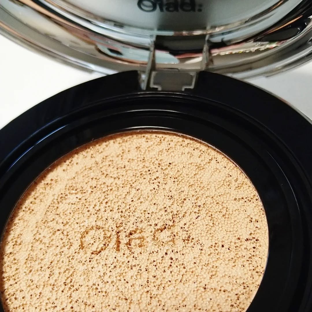 ポアパーフェクティング ミラームーンクッション/oiad/クッションファンデーションを使ったクチコミ（2枚目）