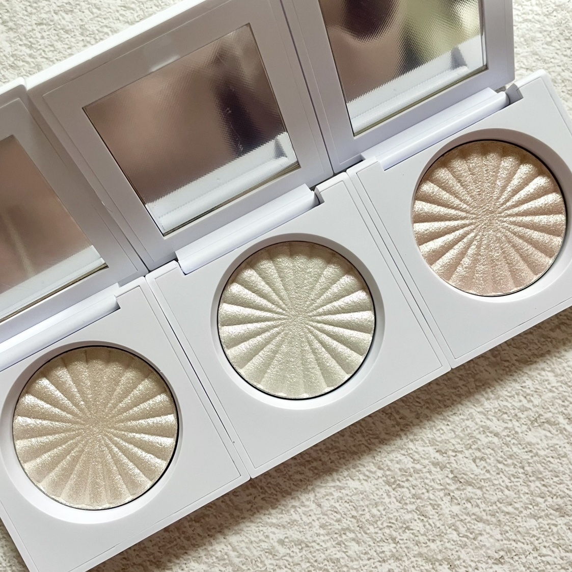 OFRA mini Highlighter/Ofra Cosmetics/パウダーハイライトを使ったクチコミ（2枚目）