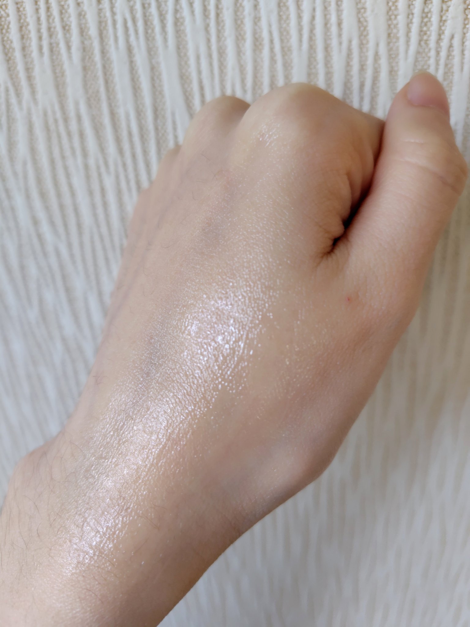 極潤プレミアム ヒアルロンアイクリーム/肌ラボ/アイケア・アイクリームを使ったクチコミ（3枚目）