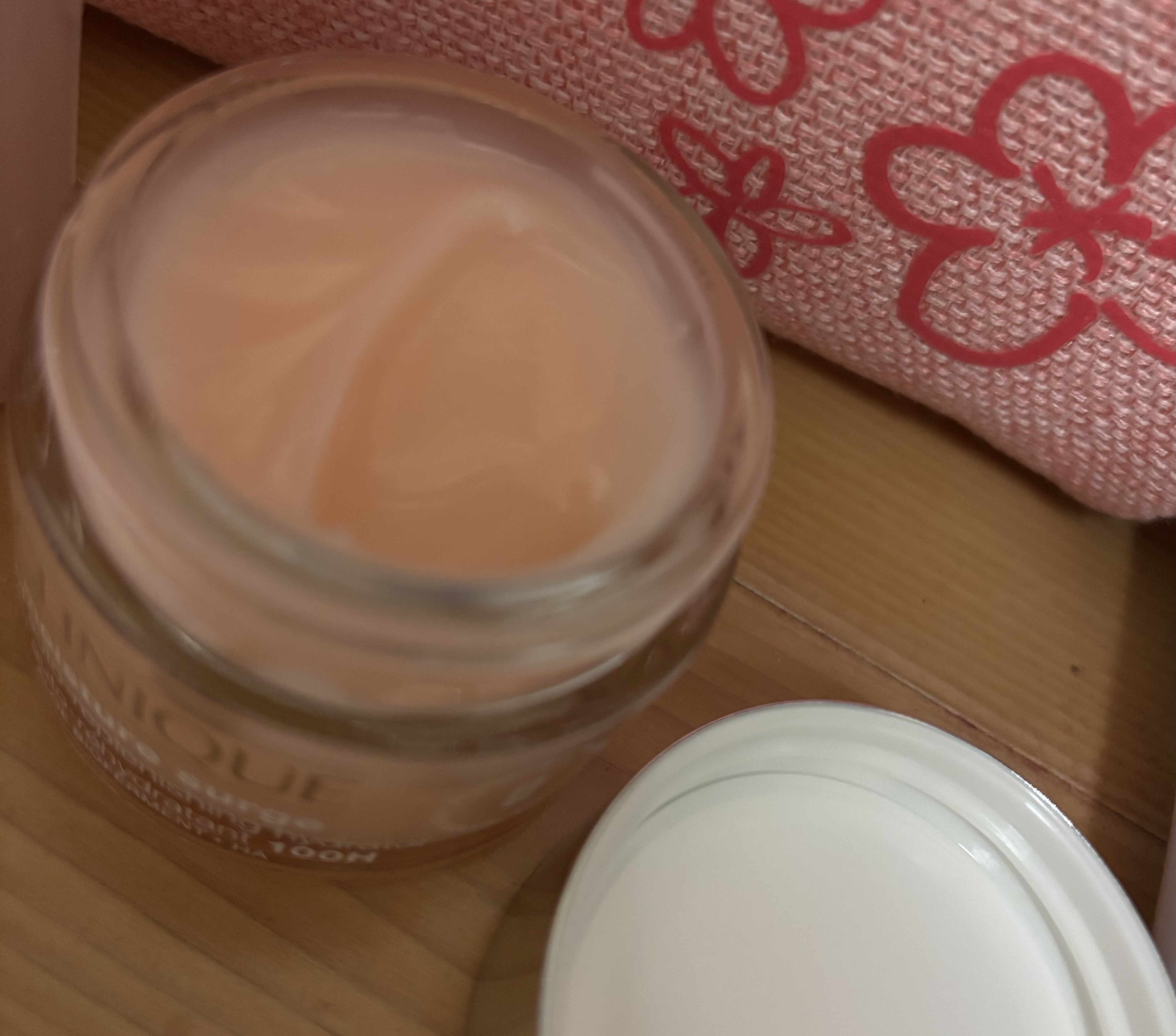 モイスチャー サージ ジェルクリーム 100H/CLINIQUE/フェイスクリームを使ったクチコミ（3枚目）