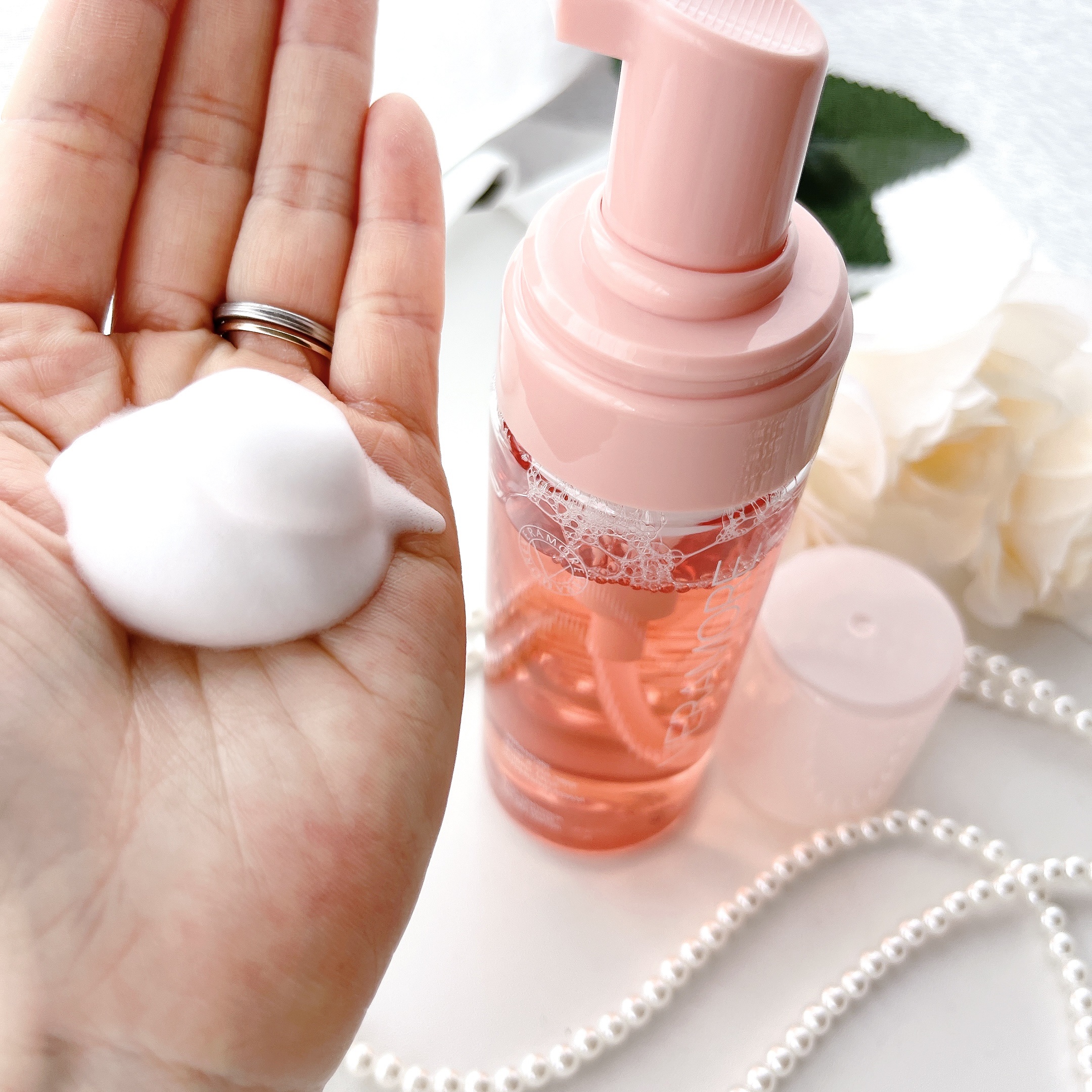 ローズ＆ティーツリー バブル ディープ クレンジングフォーム/VERAMORE/洗顔フォームを使ったクチコミ（2枚目）