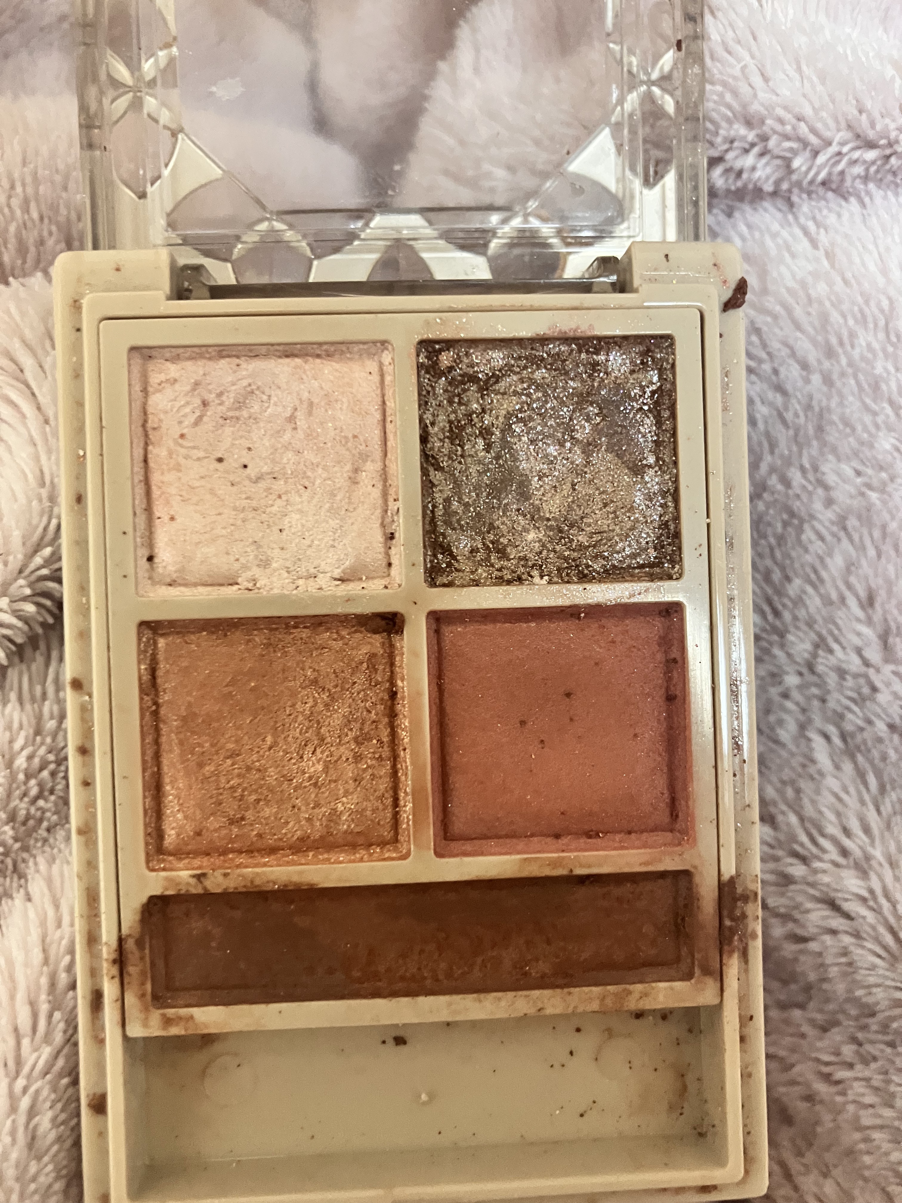 グロッシーリッチ アイズ N PK-4 モーヴピンク系/Visée/アイシャドウパレットを使ったクチコミ（2枚目）