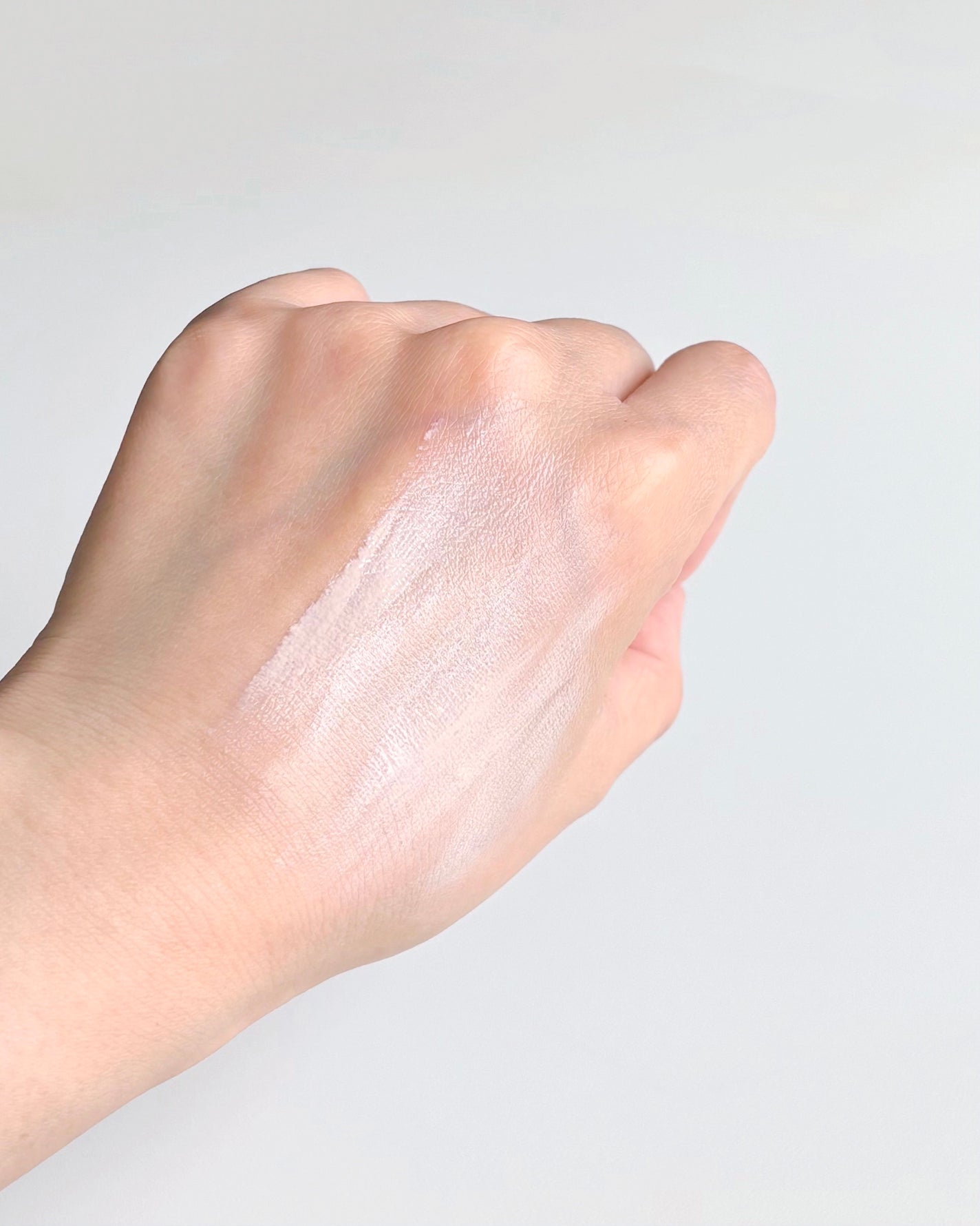 プレミ アムビーガン トーンアップ日焼け止め SPF50+PA++++/dinsee/日焼け止めミルクを使ったクチコミ(4枚目)