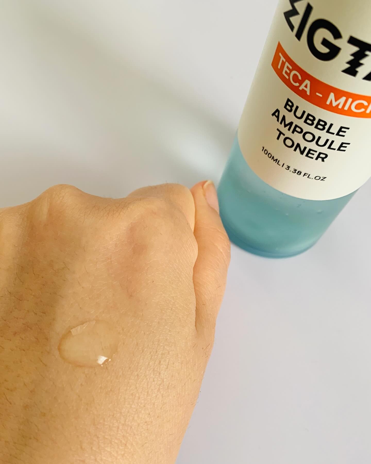 テカマイクロバブルアンプルトナー/ZIGTAG/化粧水を使ったクチコミ（3枚目）