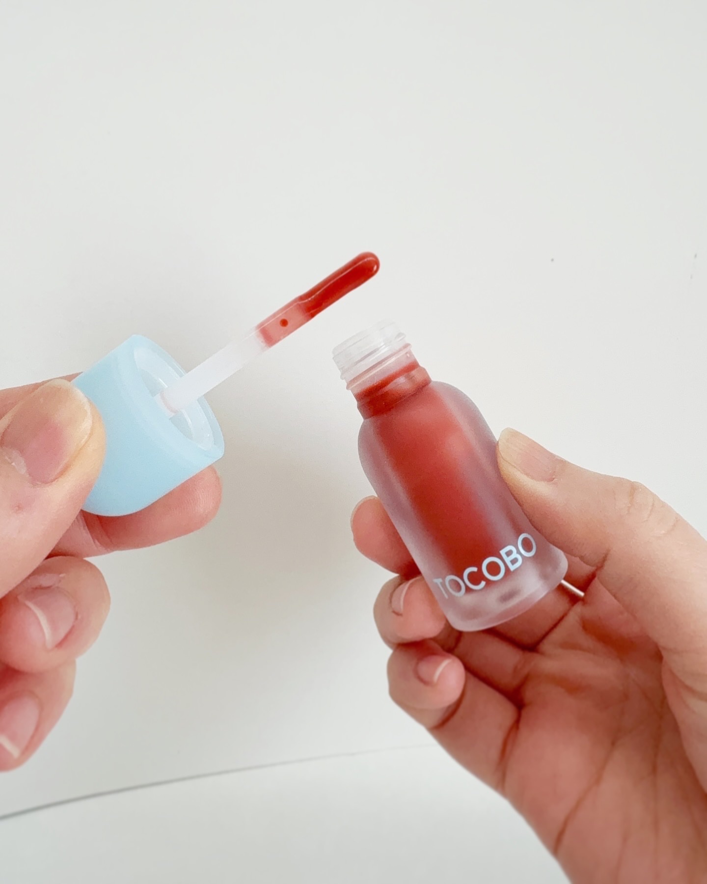 ジューシーベリープランピングリップオイル/TOCOBO/リップグロスを使ったクチコミ（3枚目）