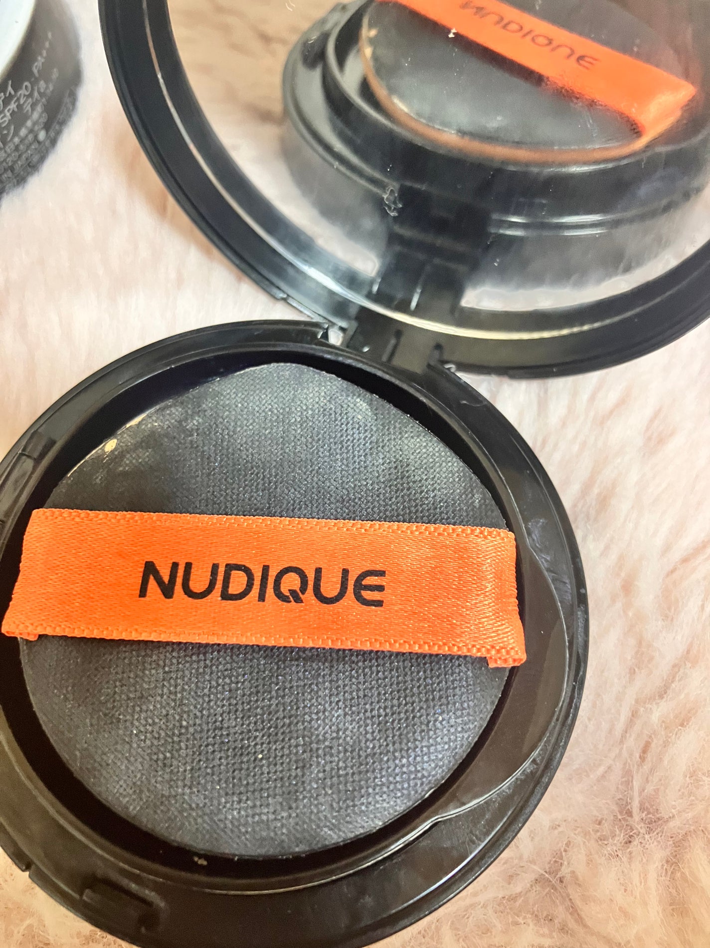 グロウクッションファンデーション/NUDIQUE/クッションファンデーションを使ったクチコミ(2枚目)