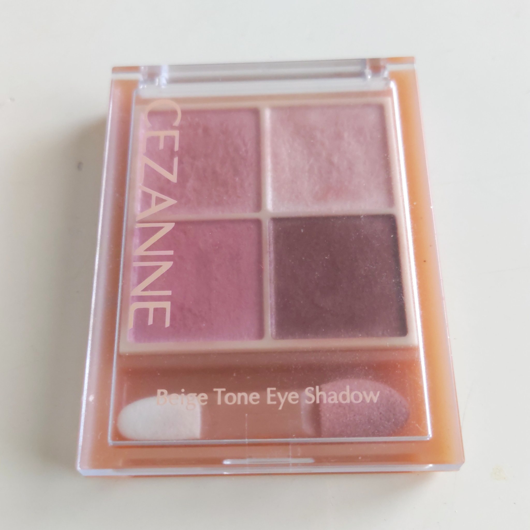 ベージュトーンアイシャドウ/CEZANNE/アイシャドウパレットを使ったクチコミ（1枚目）