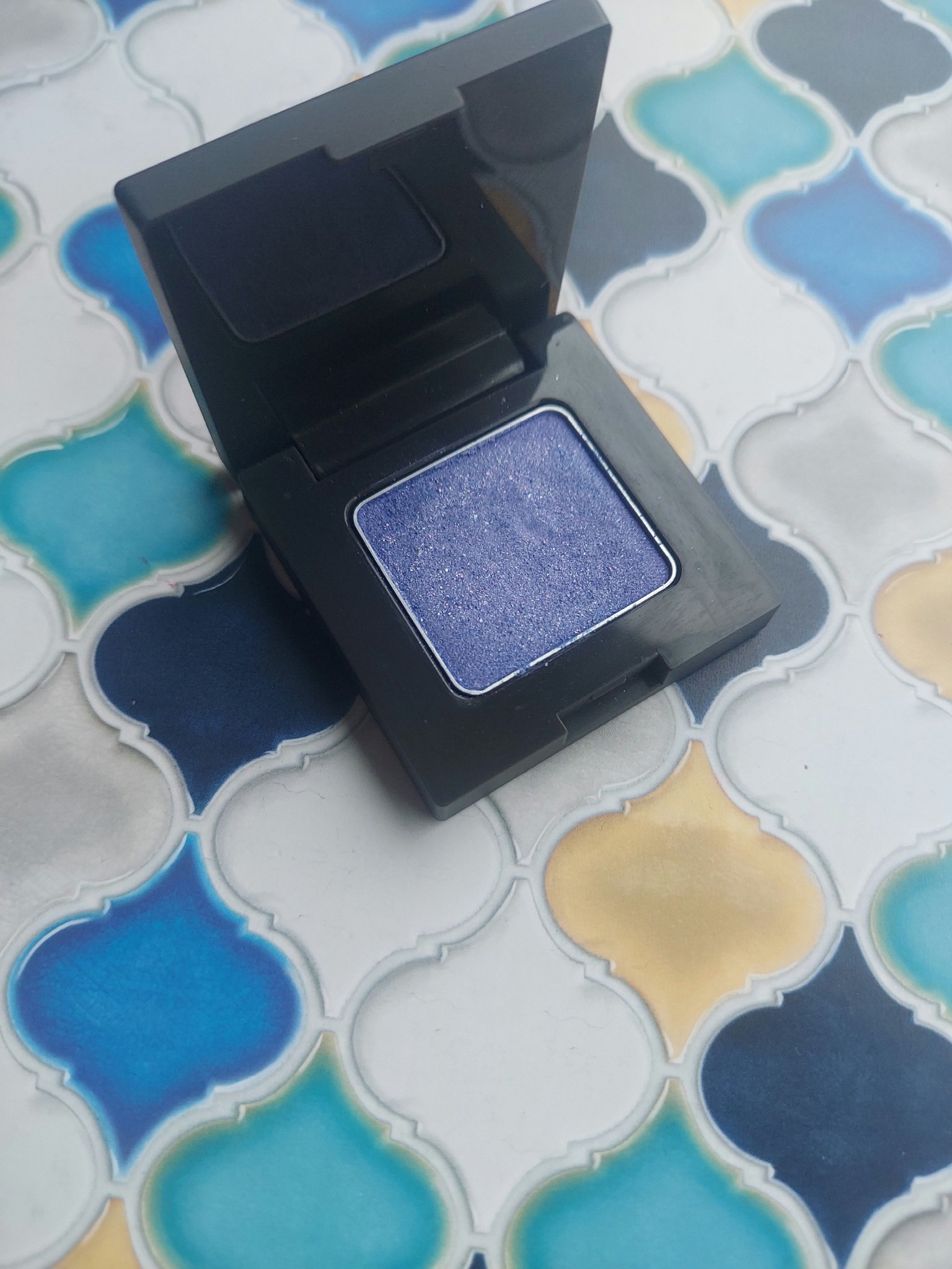 ニュアンス アイシャドウ/OSAJI/単色アイシャドウを使ったクチコミ（2枚目）