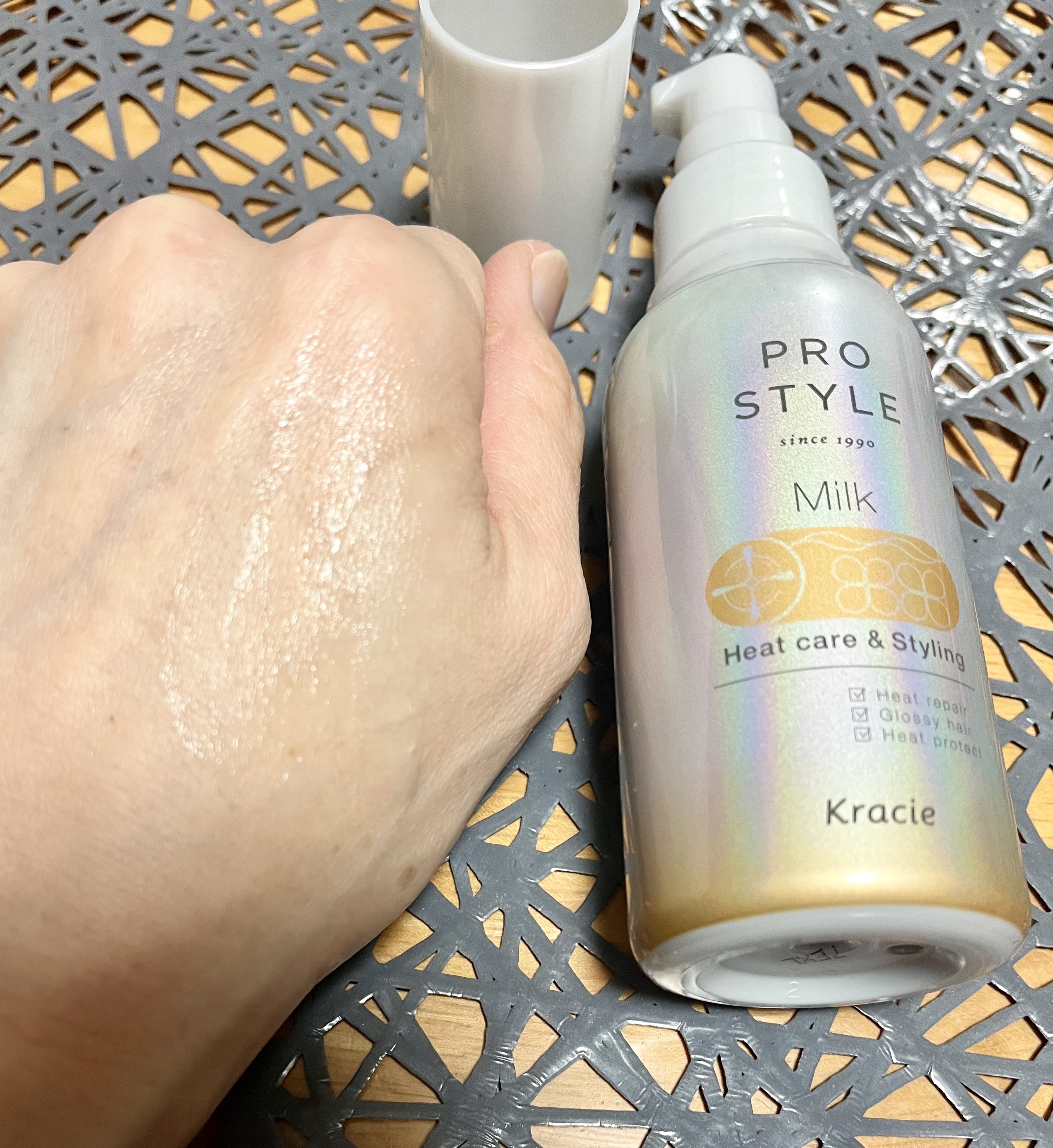 ヒートケア＆スタイリング ミルク/プロスタイル/プレスタイリング・寝ぐせ直しを使ったクチコミ（3枚目）