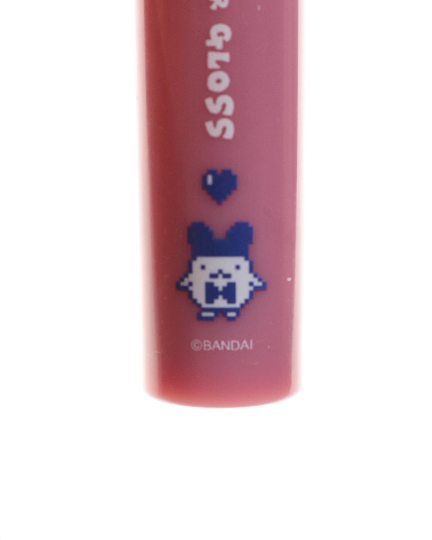 グラスティングカラーグロス 01 ピオニーバレエ(PEONY BALLET)/rom&nd/リップグロスを使ったクチコミ（2枚目）