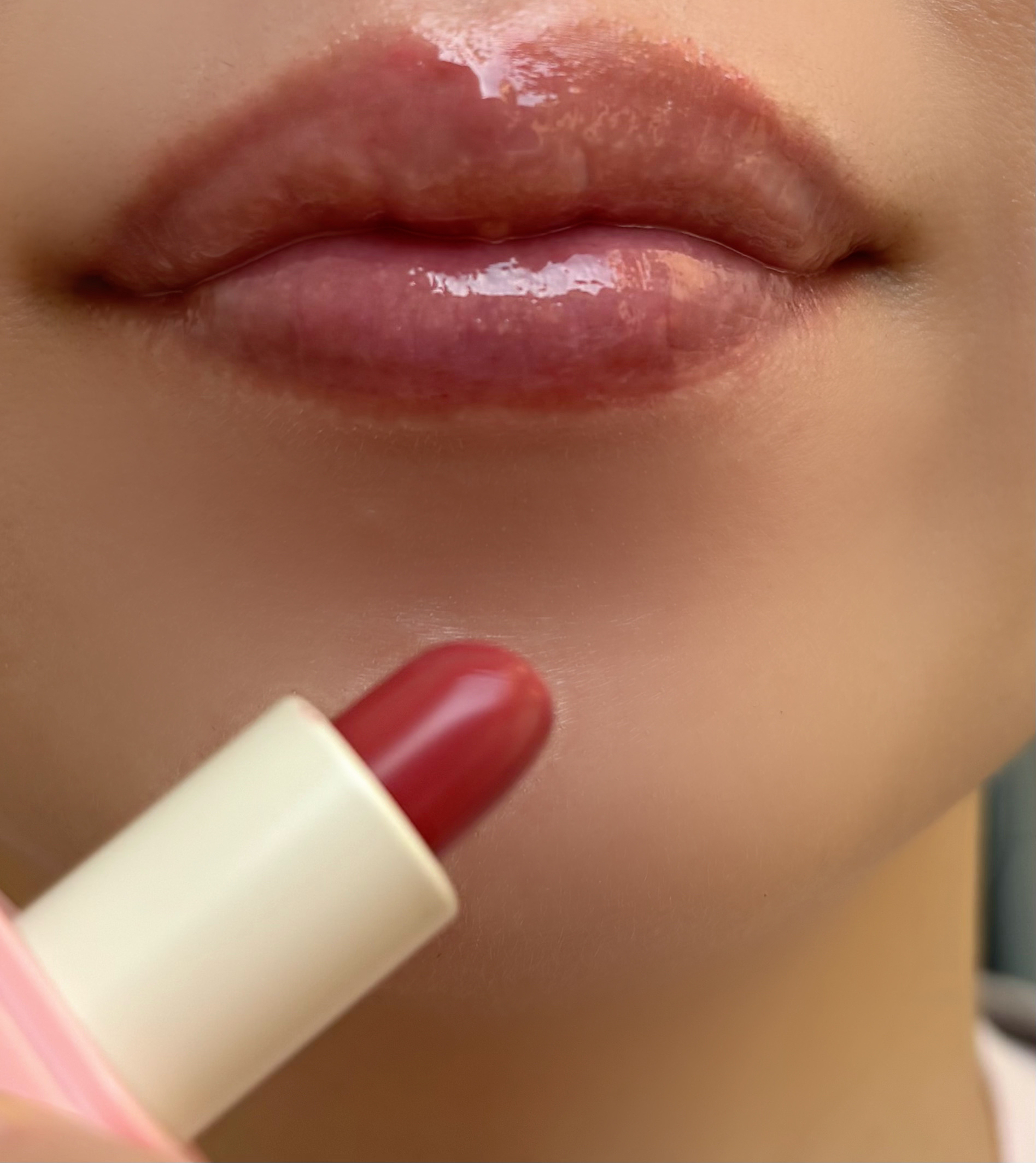 シアーグラスリップスティック 02 ベリー/hana by hince/口紅を使ったクチコミ（3枚目）