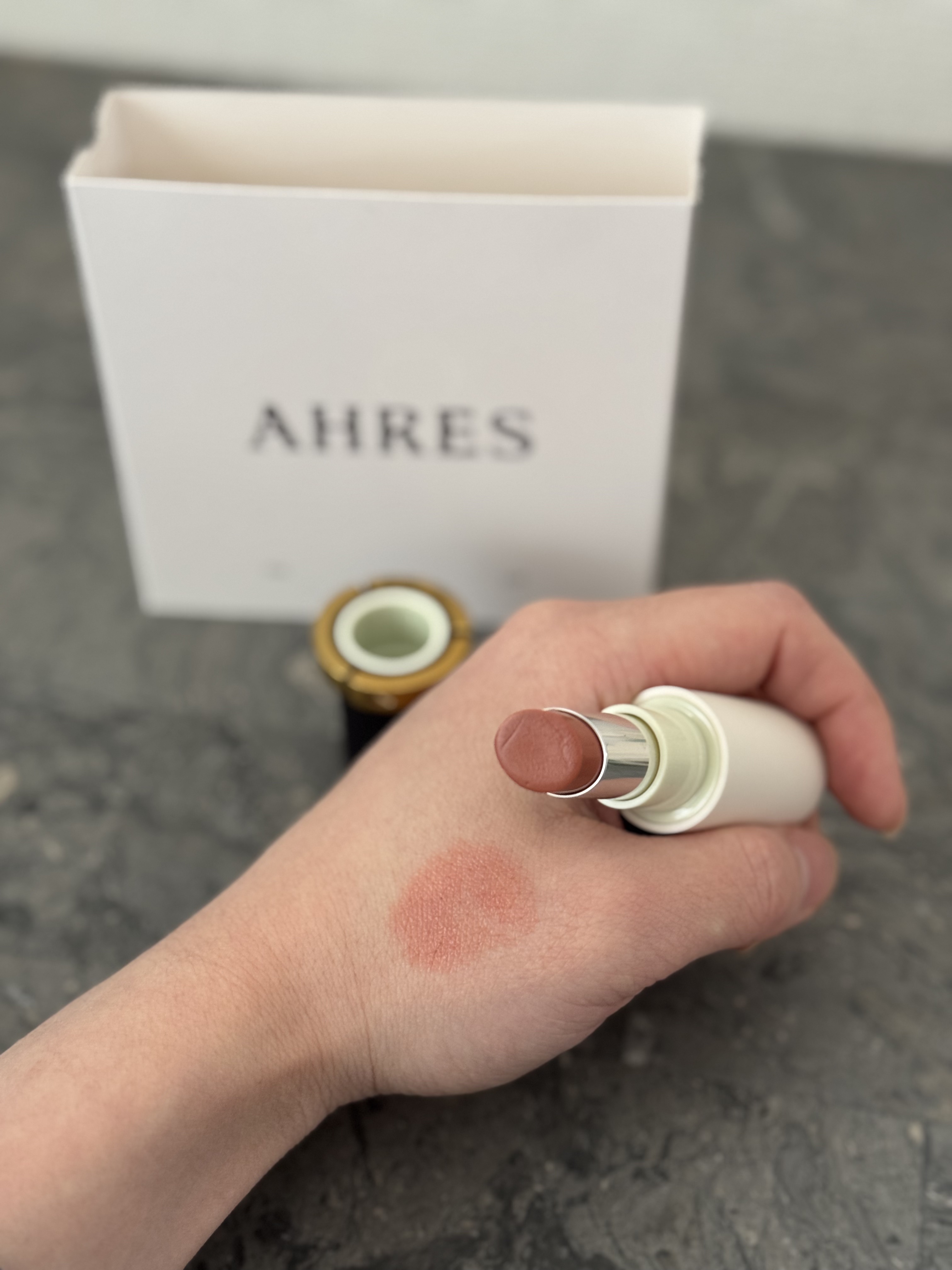 ザ リップ ネオ アニマ/アーレス/口紅を使ったクチコミ（2枚目）