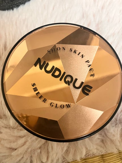 グロウクッションファンデーション/NUDIQUE/クッションファンデーションを使ったクチコミ(1枚目)