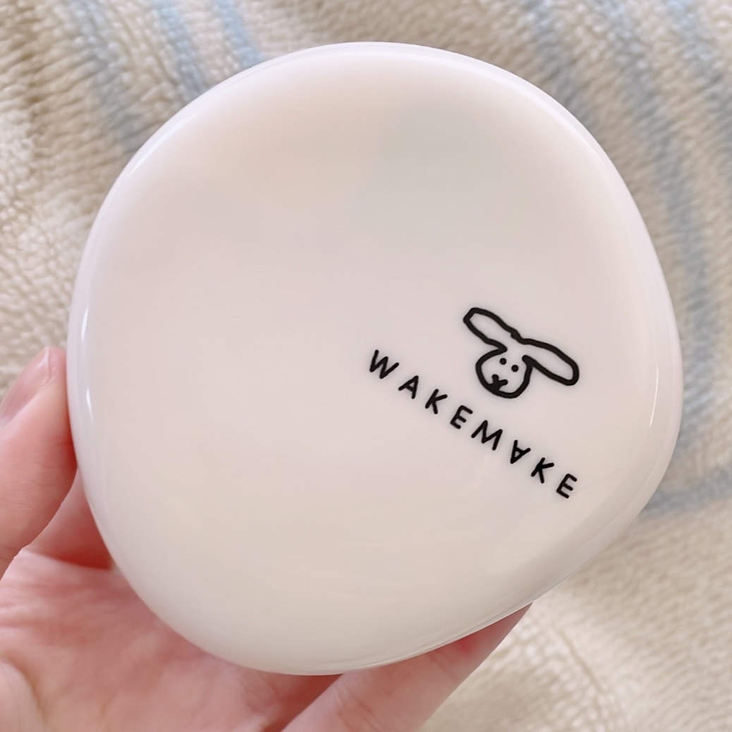 ウォーターベルベットカバークッション 19 ポーセリン/wakemake/クッションファンデーションを使ったクチコミ（2枚目）