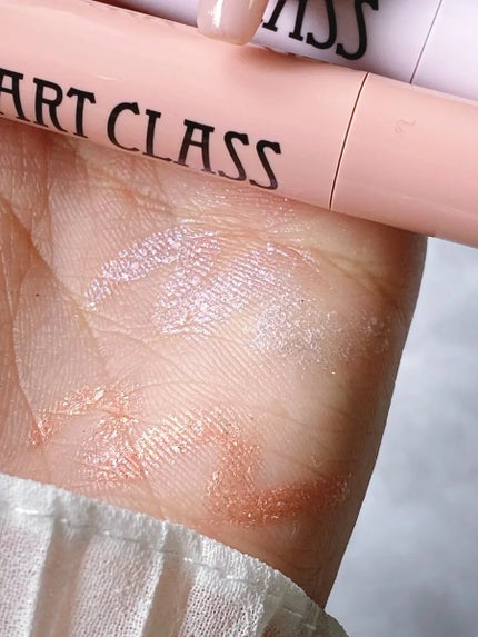 アートクラス アイグリッツ/too cool for school/スティックアイシャドウを使ったクチコミ(2枚目)