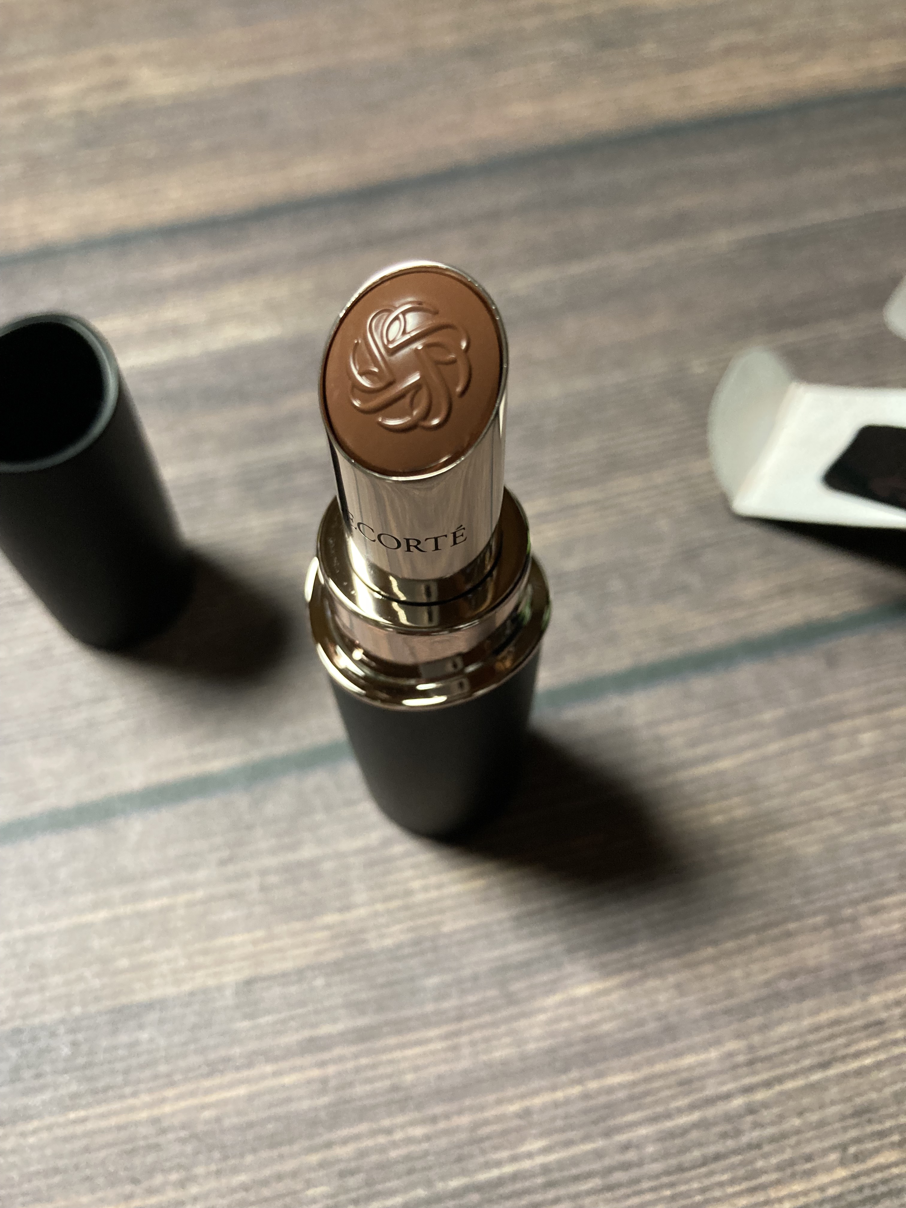 ルージュデコルテ　クリームグロウ 24G raw umber/DECORTÉ/口紅を使ったクチコミ（2枚目）