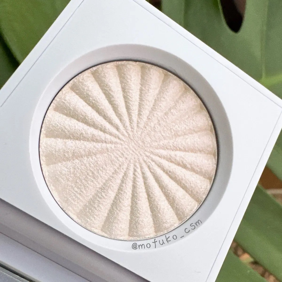 OFRA mini Highlighter/Ofra Cosmetics/パウダーハイライトを使ったクチコミ（1枚目）