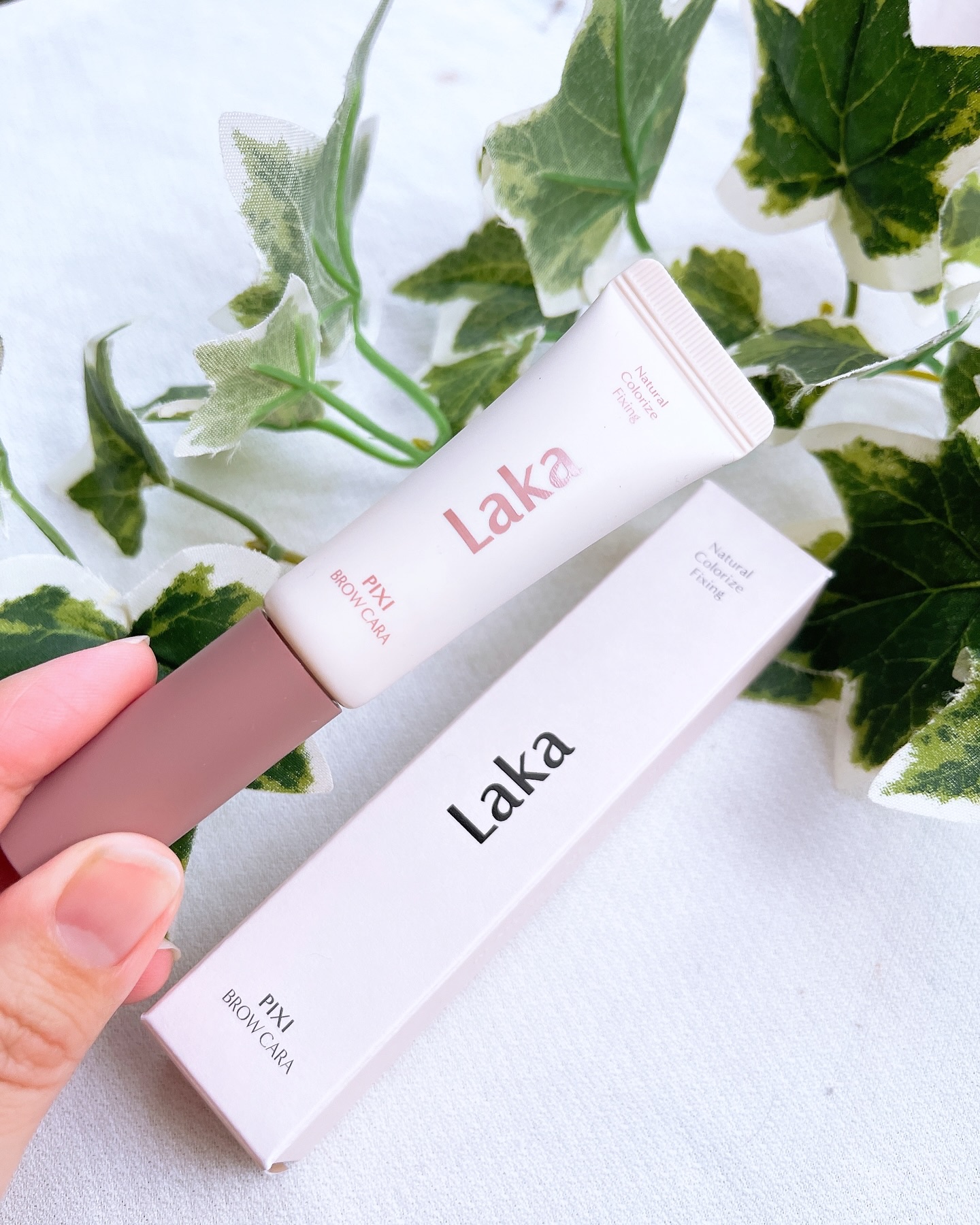 ラカ ピクシーブロウカラ/Laka/眉マスカラを使ったクチコミ（2枚目）