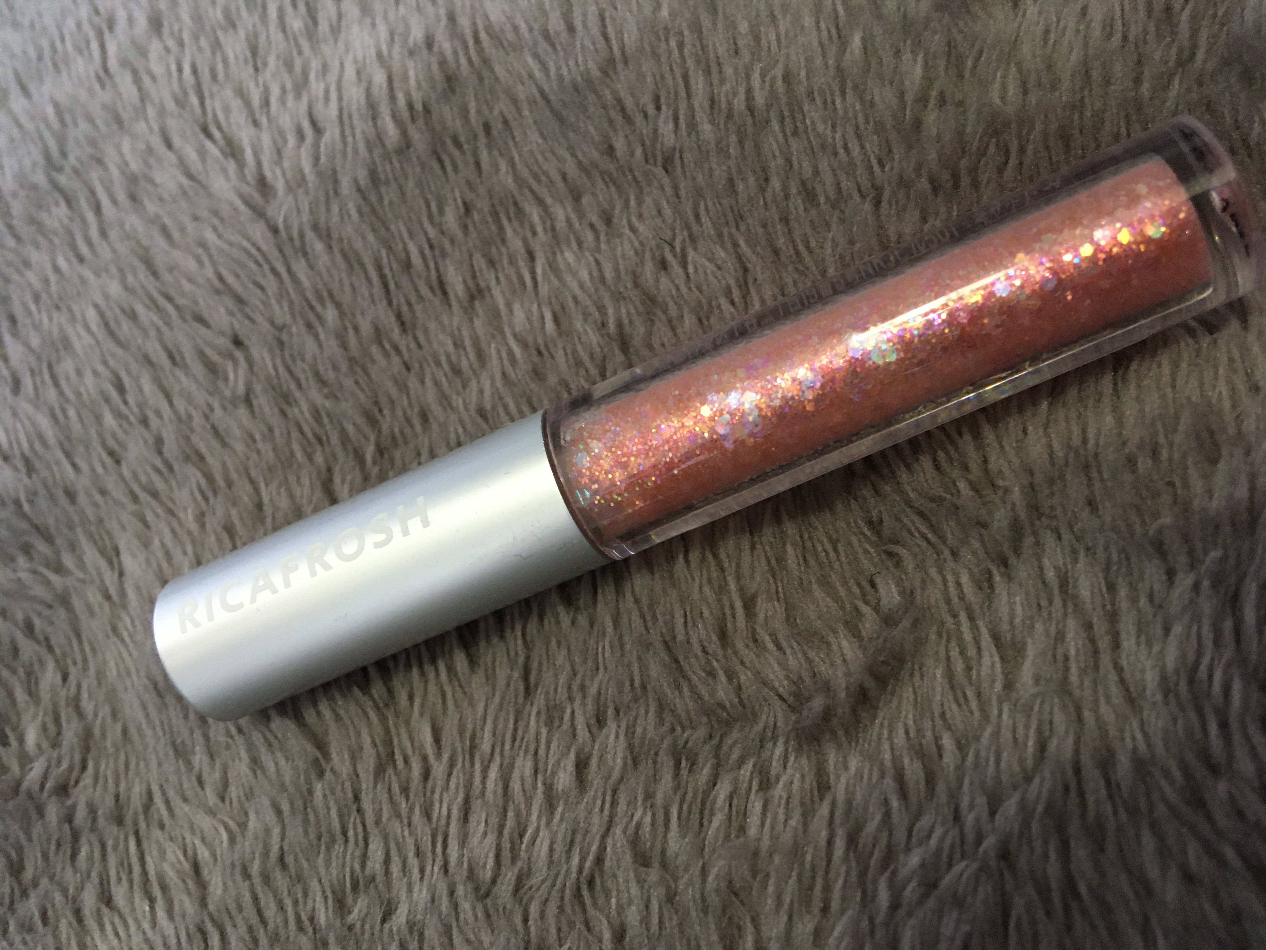 アイビービーグリッター 02ラキシーピンク/RICAFROSH/グリッターを使ったクチコミ（1枚目）