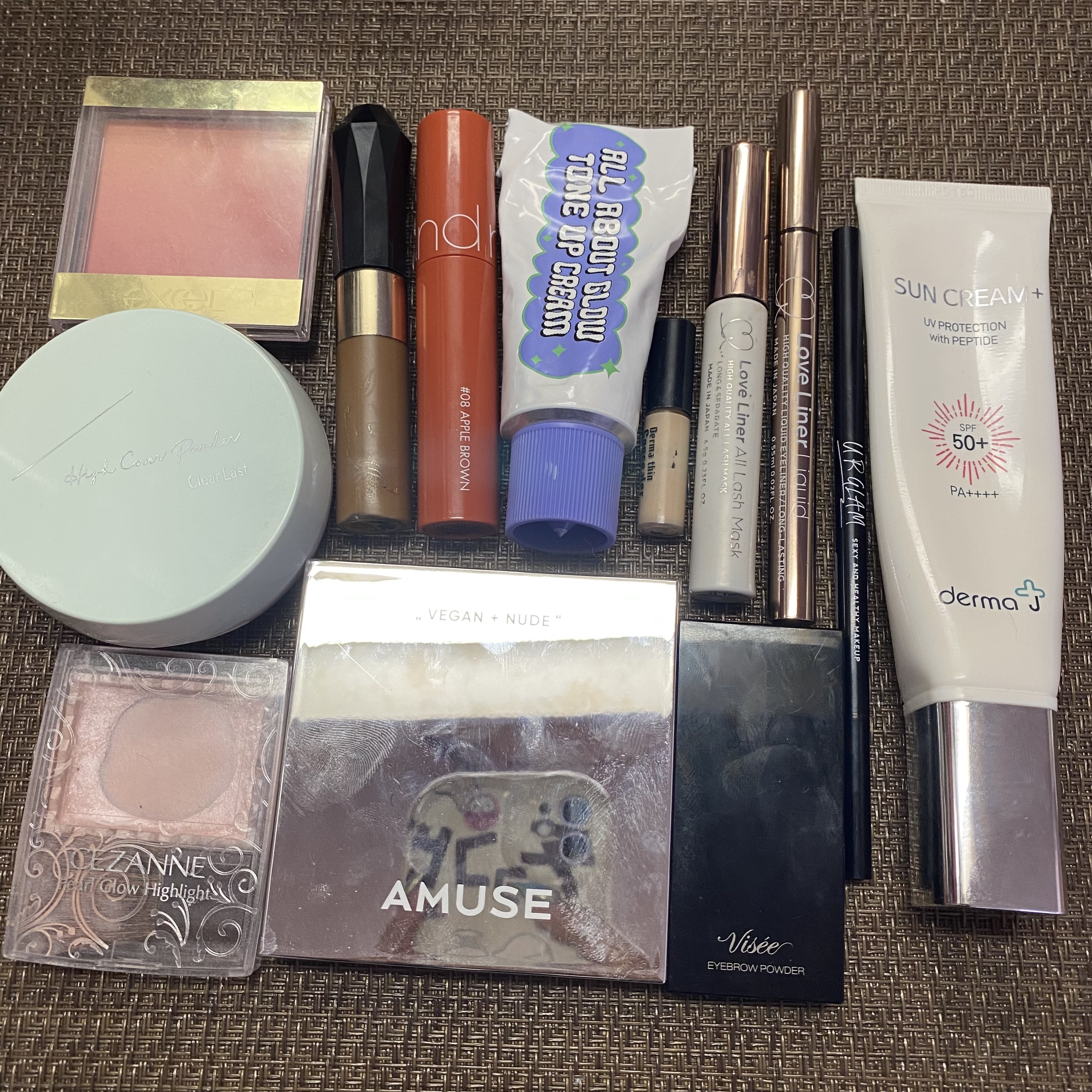 アイ ヴィーガン シアーパレット/AMUSE/アイシャドウパレットを使ったクチコミ（3枚目）