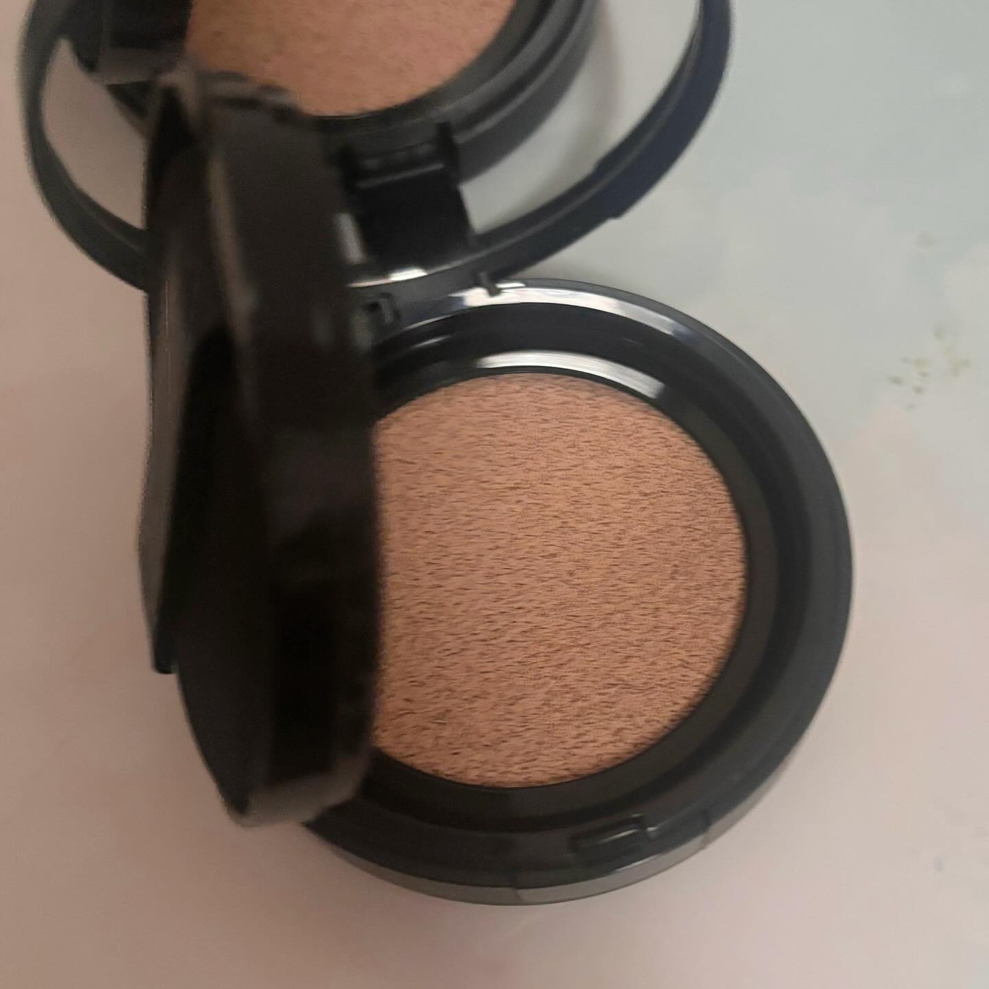 ベルベットジュエルクッション/BIVABOO/クッションファンデーションを使ったクチコミ（2枚目）