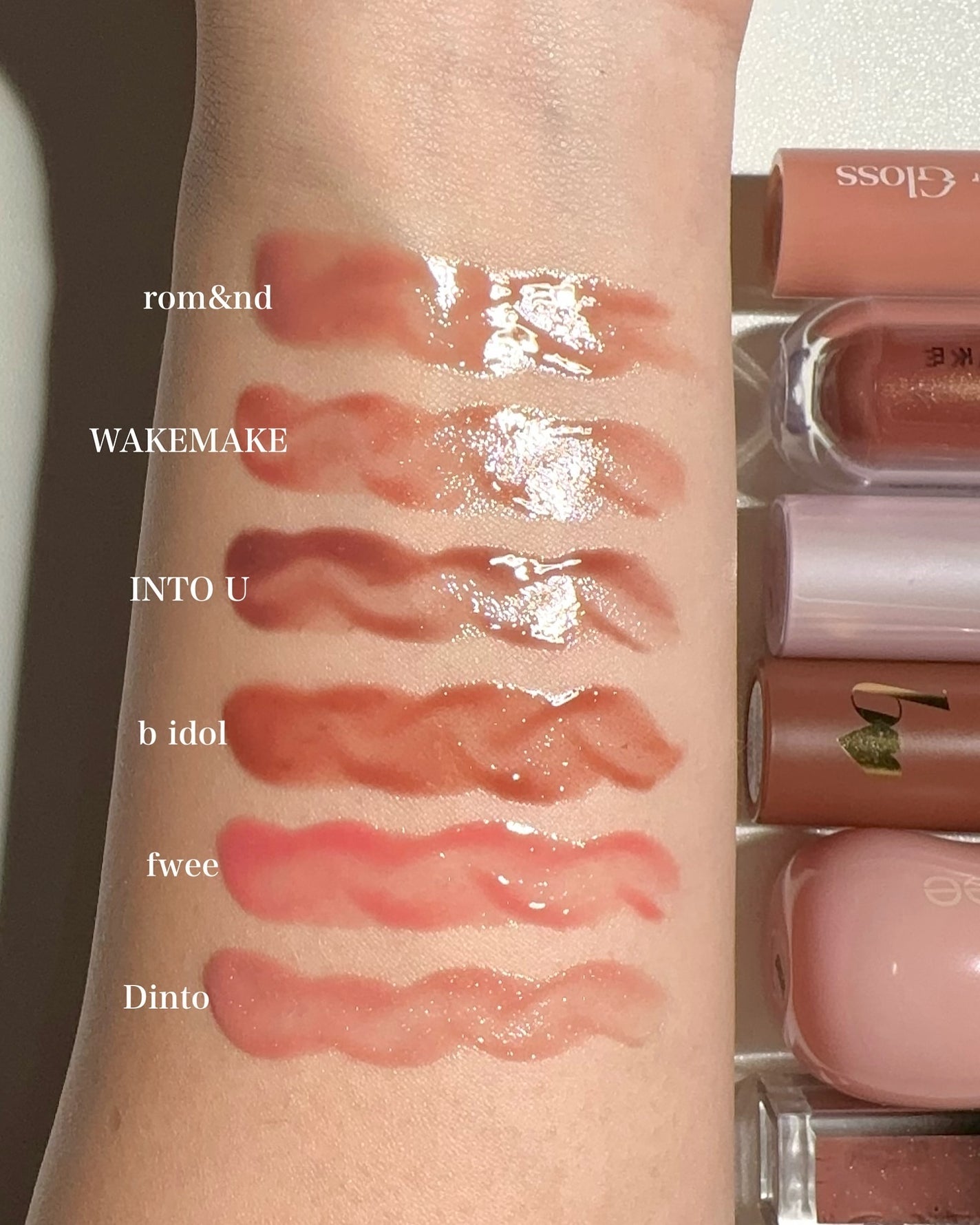 グラスティングカラーグロス/rom&nd/リップグロスを使ったクチコミ(9枚目)