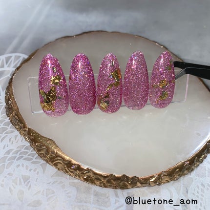 ⋆͛🦖⋆͛aomi on LIPS 「オリジナルフラッシュパープルみのあるピンク!オーロラのラメも入..」(4枚目)