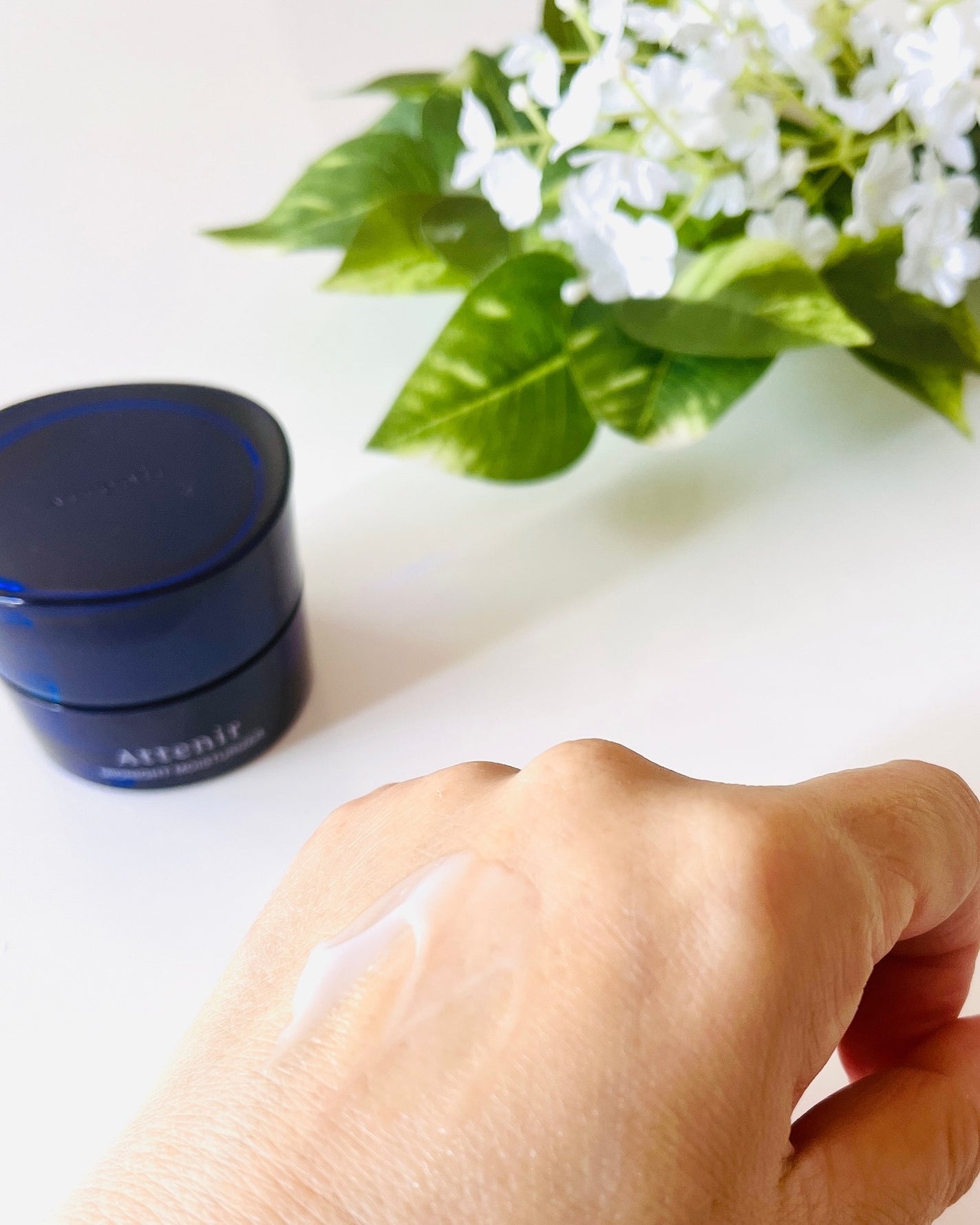 アテニア ミッドナイトモイスチャライザー/アテニア/フェイスクリームを使ったクチコミ(5枚目)