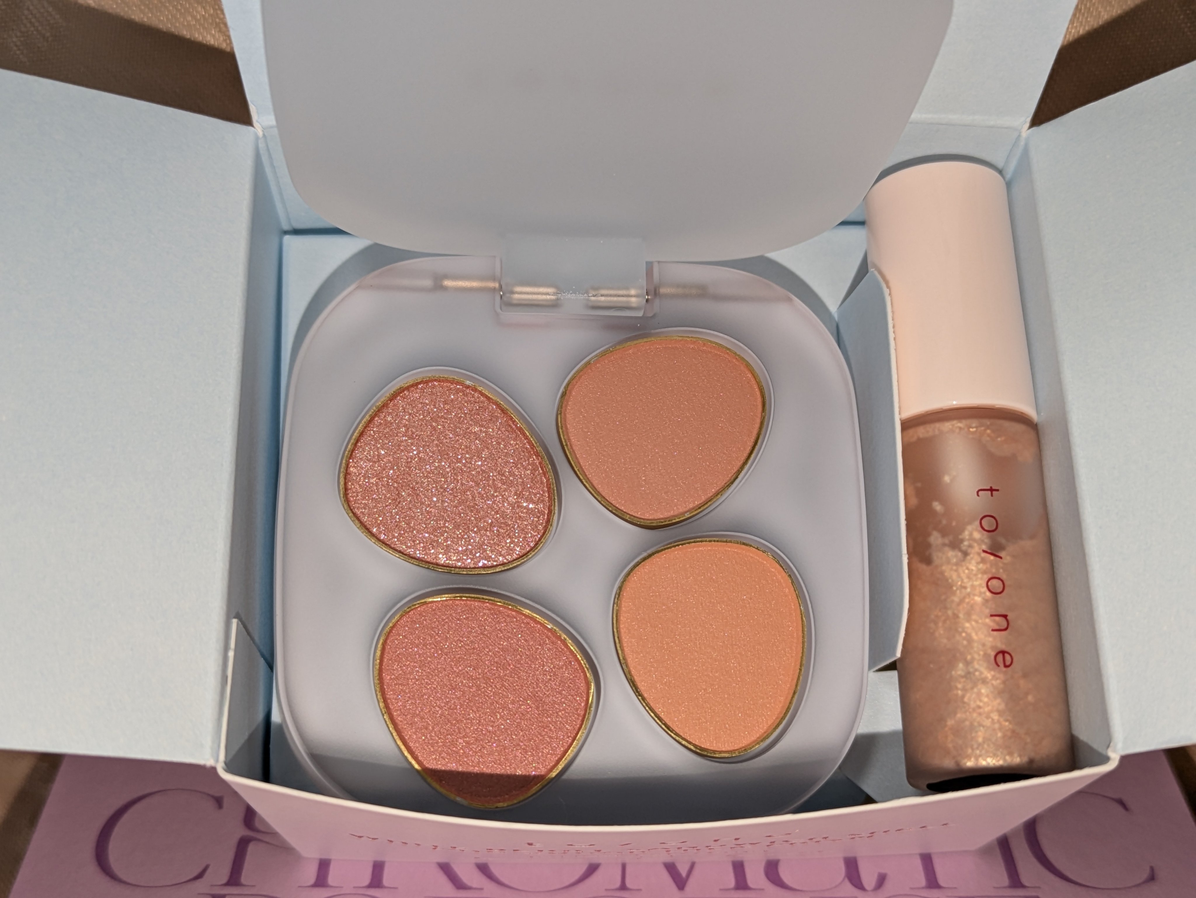 トーン ホリデー スイーツ ボックス Midnight Sweets ＆ Twinkle Caramel/to/one/メイクアップキットを使ったクチコミ（2枚目）