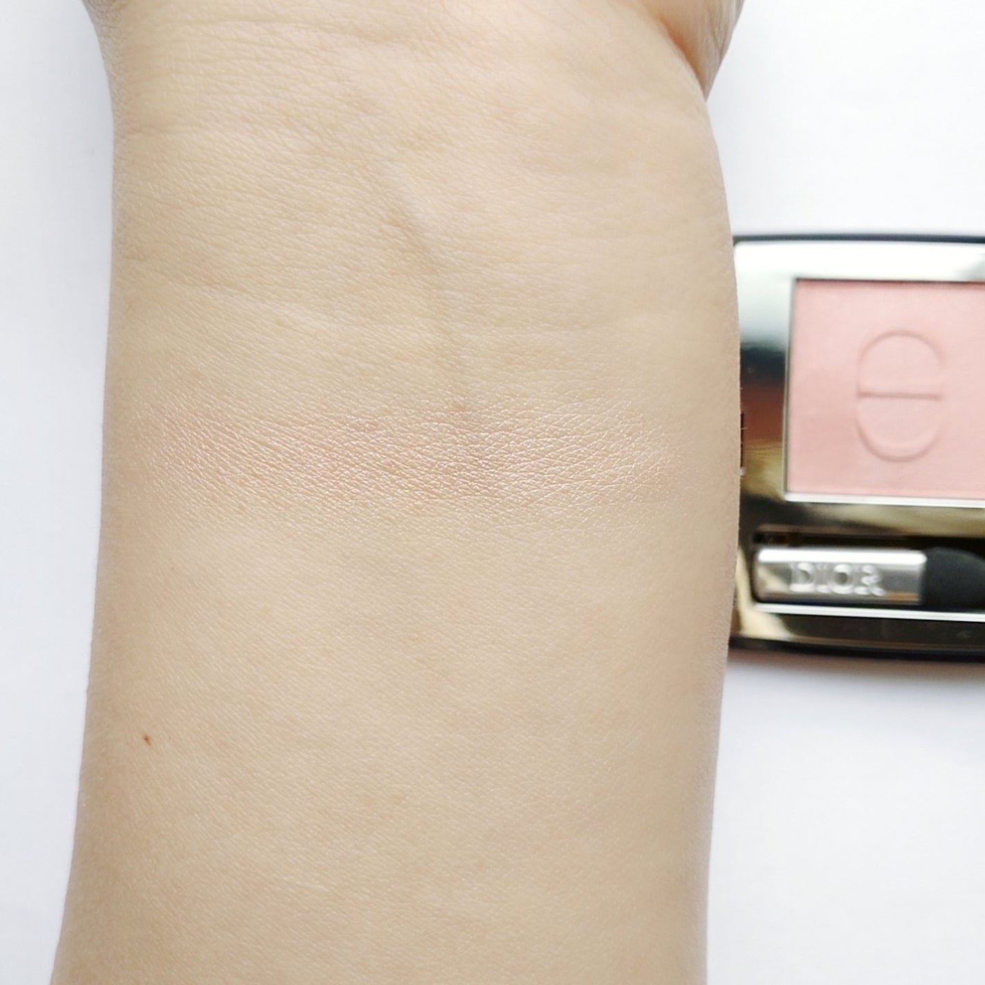 ディオールスキン フォーエヴァー グロウ マキシマイザー/Dior/ハイライトを使ったクチコミ(5枚目)