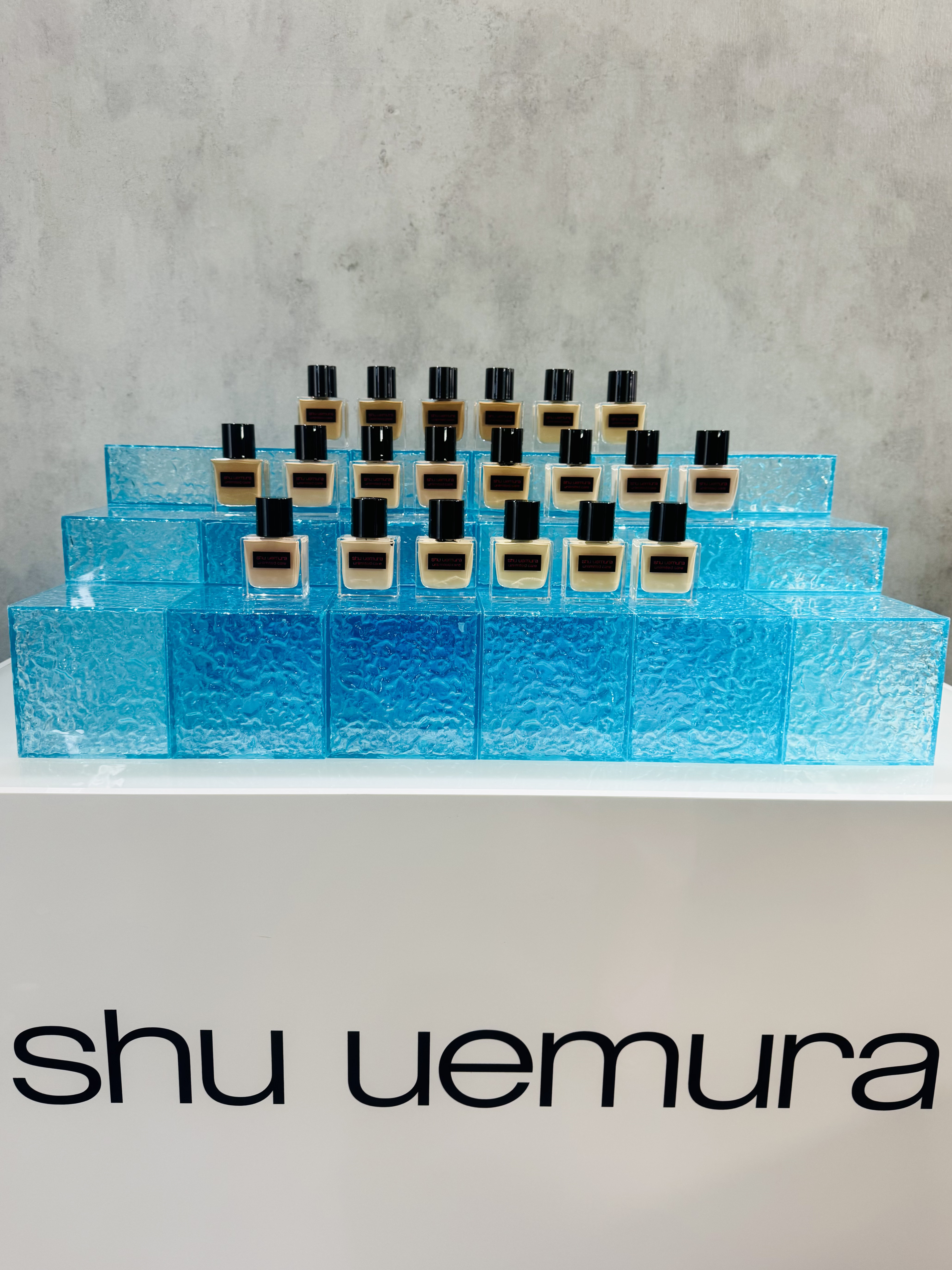 アンリミテッド ケア ツヤ セラム ファンデーション/shu uemura/リキッドファンデーションを使ったクチコミ（2枚目）