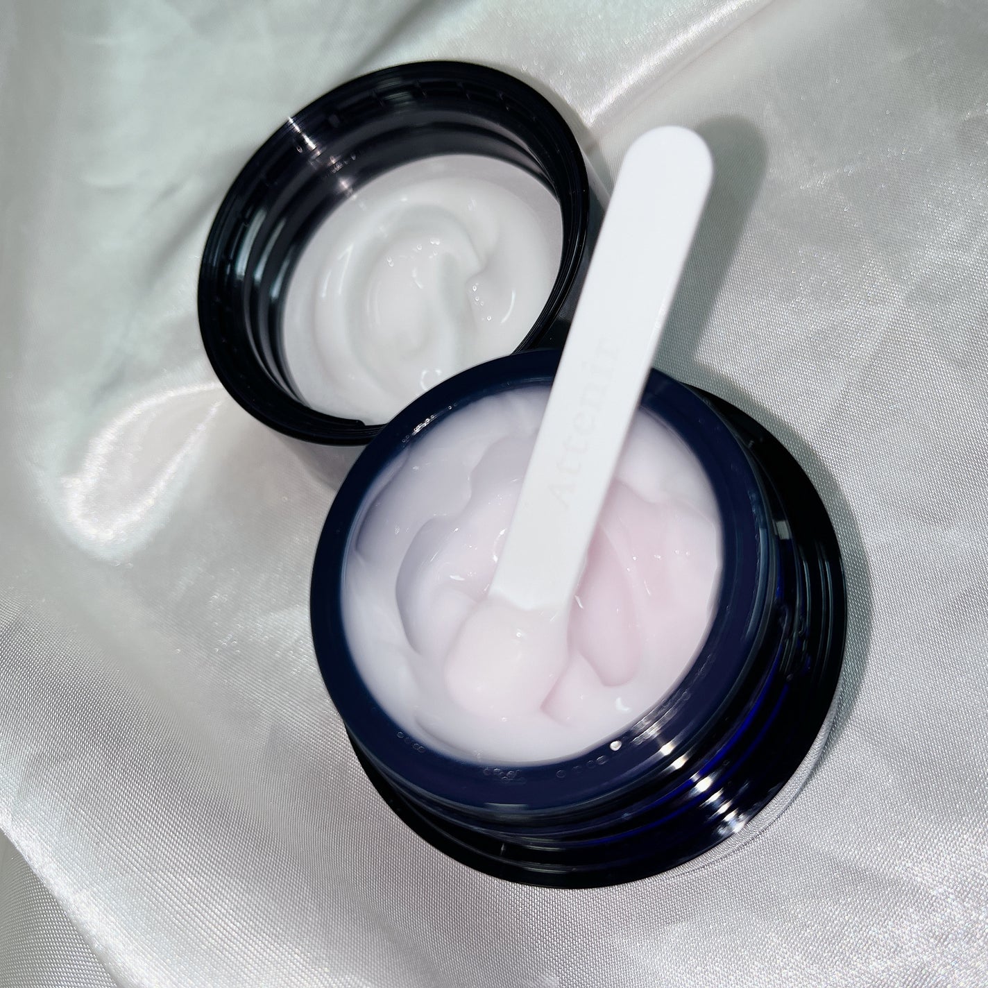 アテニア ミッドナイトモイスチャライザー/アテニア/フェイスクリームを使ったクチコミ(2枚目)