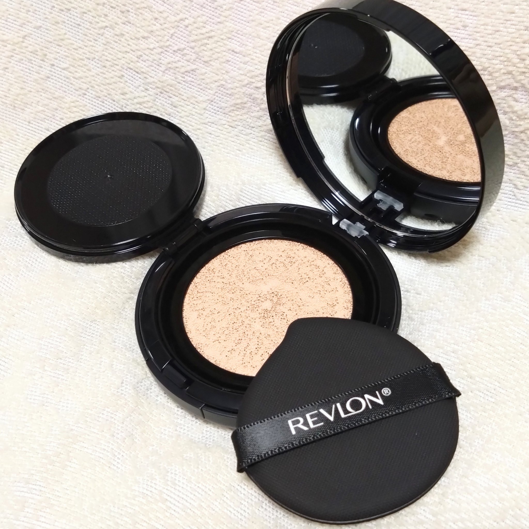 レブロン カラーステイ ロングウェア UV クッション ファンデーション/REVLON/クッションファンデーションを使ったクチコミ（3枚目）