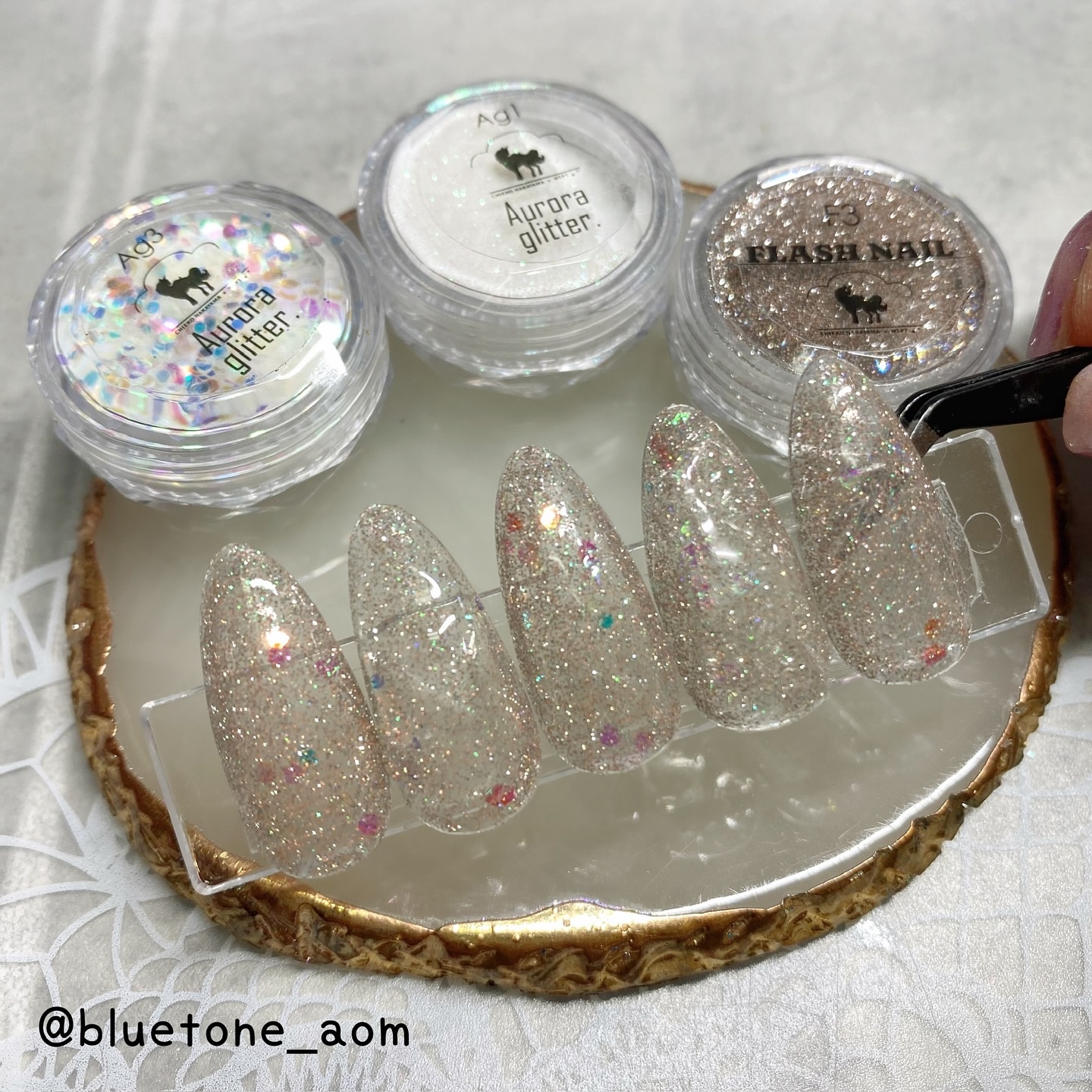 フラッシュパウダー/WSPT JAPAN/ネイル用品を使ったクチコミ（3枚目）