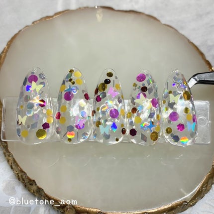 ⋆͛🦖⋆͛aomi on LIPS 「SHEINで購入したホログラム!色んな色、色んな形が入ってて可..」(8枚目)