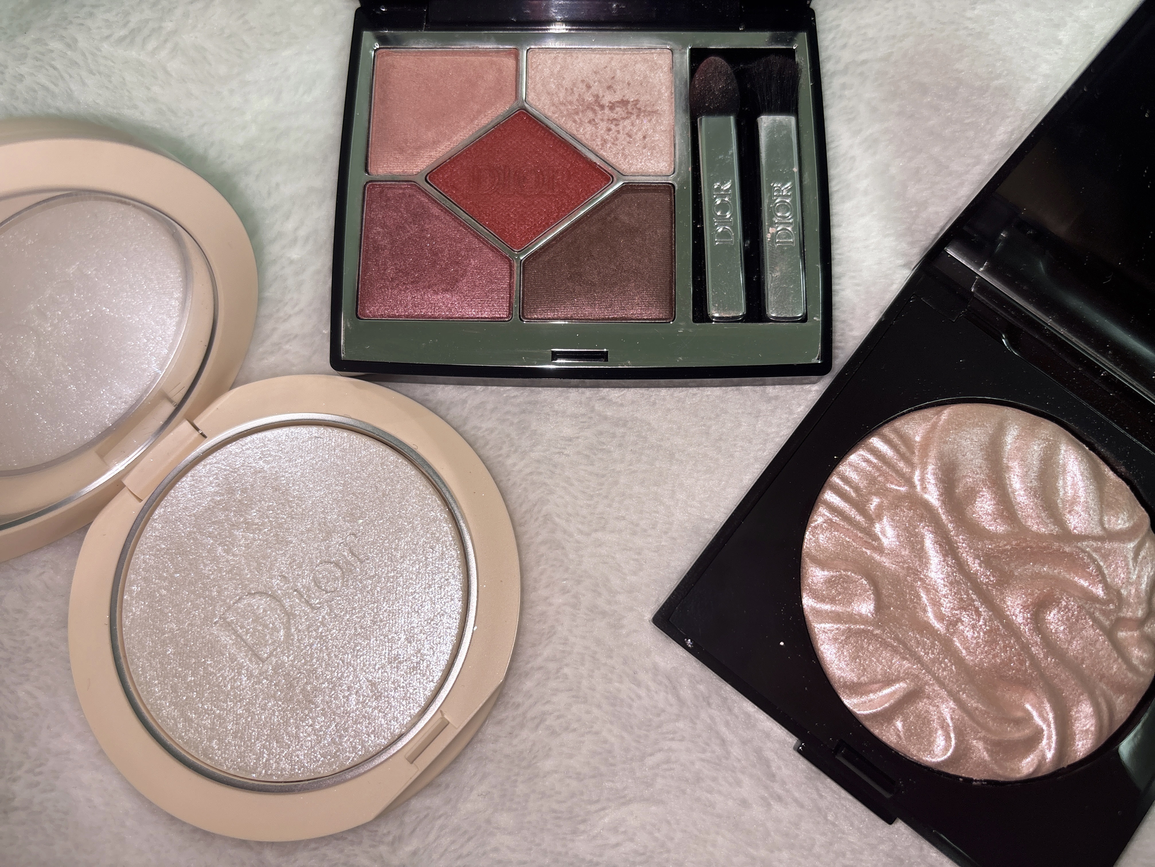 フェイスイルミネーター/ローラ メルシエ/パウダーハイライトを使ったクチコミ（2枚目）