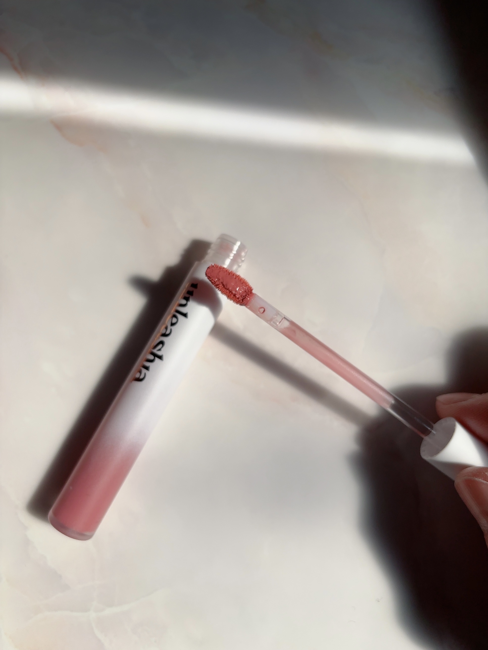 Luv Hug Velvet Tint/unleashia/口紅を使ったクチコミ（2枚目）