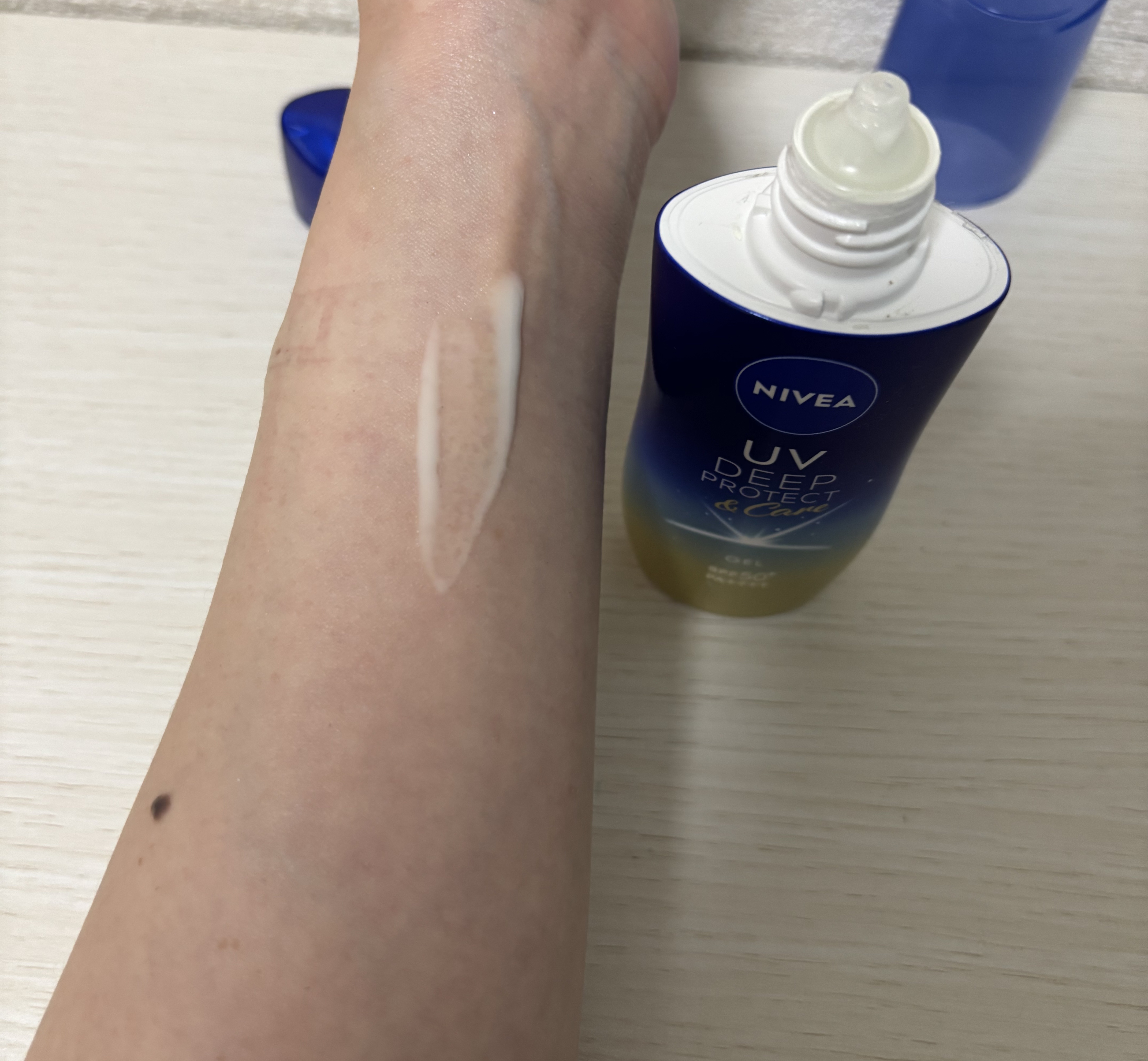 ニベアUV ディープ プロテクト＆ケア ジェル/ニベア/日焼け止めジェルを使ったクチコミ（2枚目）