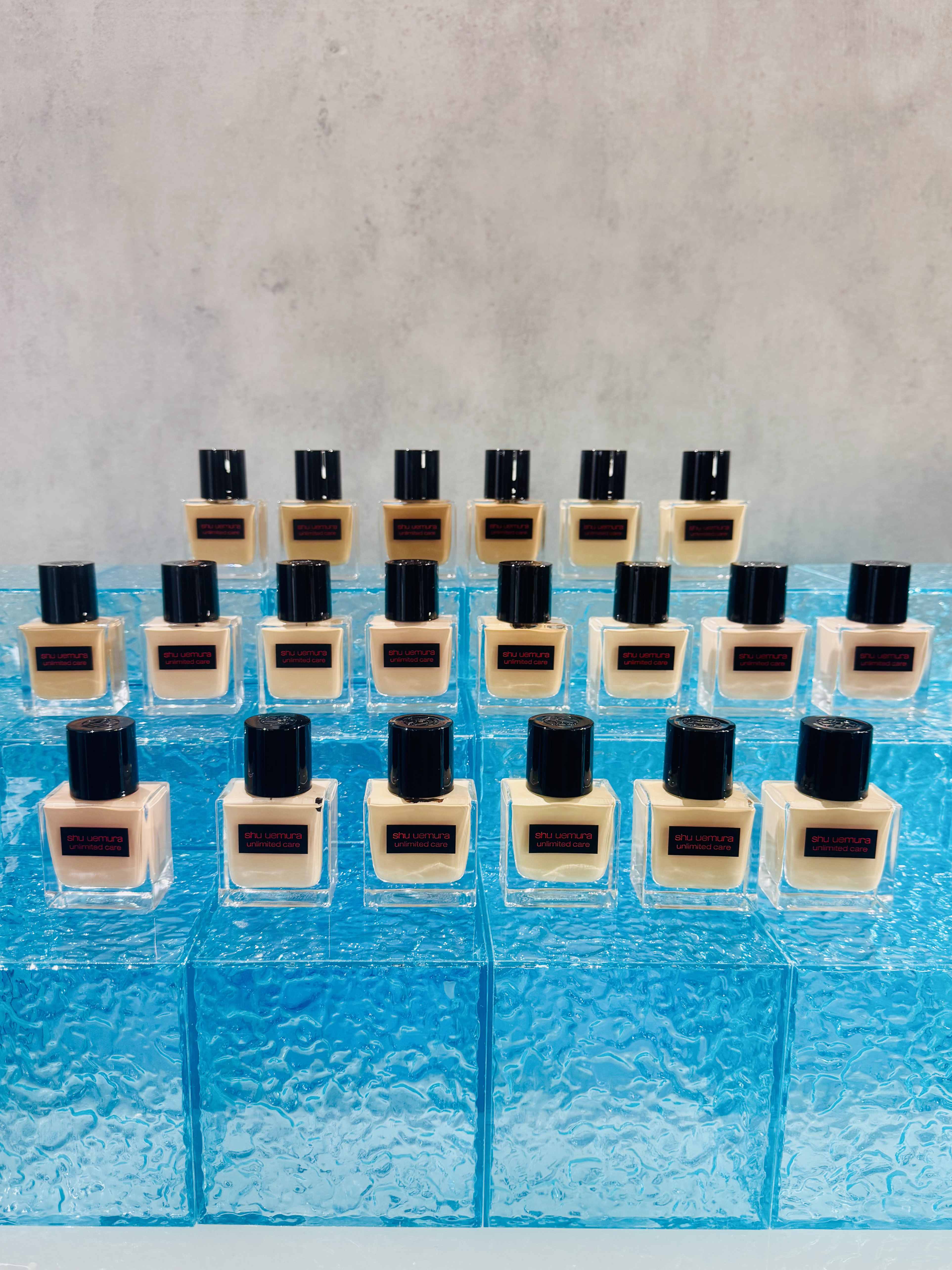 アンリミテッド ケア ツヤ セラム ファンデーション/shu uemura/リキッドファンデーションを使ったクチコミ（3枚目）