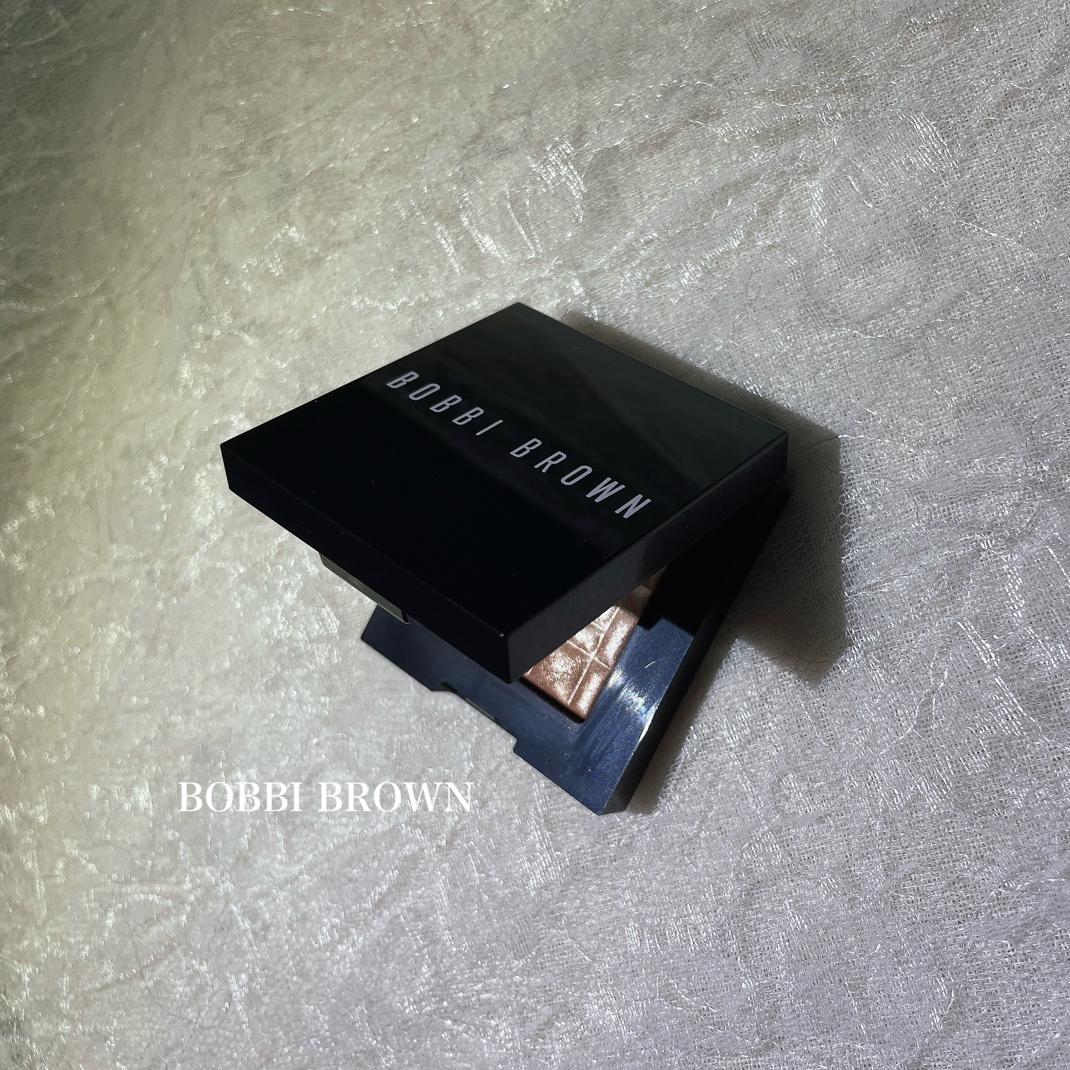 ハイライティング パウダー/BOBBI BROWN/パウダーハイライトを使ったクチコミ（1枚目）