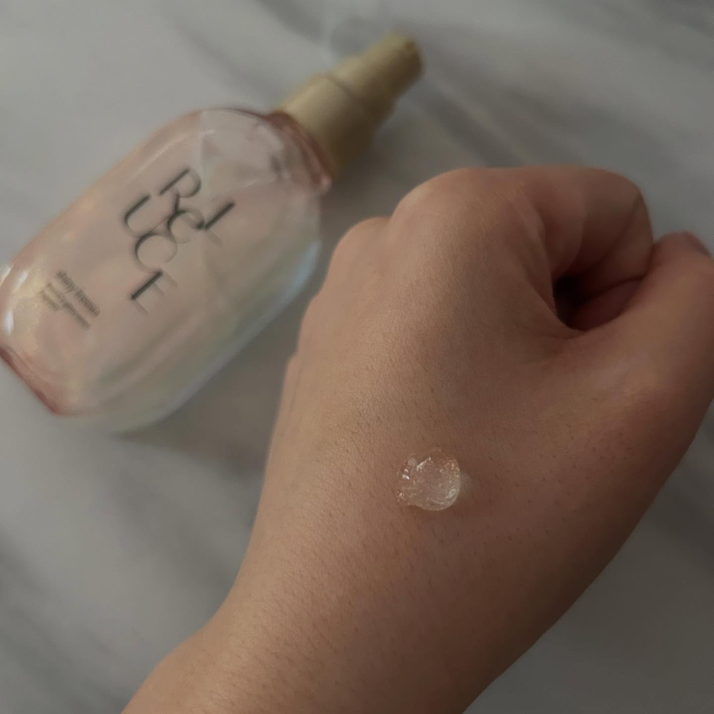 リルーチェ グリッターセラムフレグランス シャイニーフリージア/ReLUCE/香水(その他)を使ったクチコミ（3枚目）