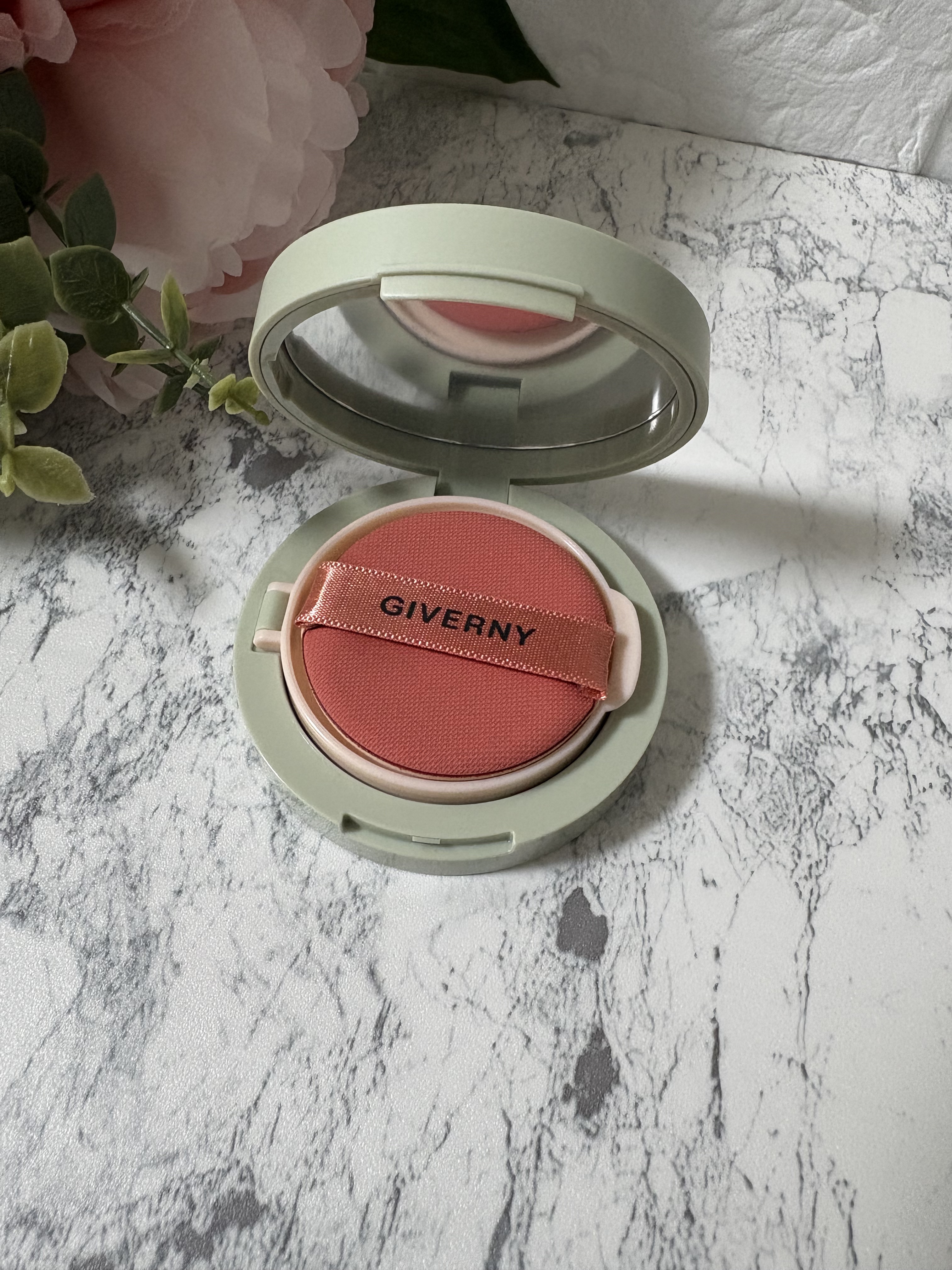 ジヴェルニー 密着カバークッション/GIVERNY/クッションファンデーションを使ったクチコミ（3枚目）