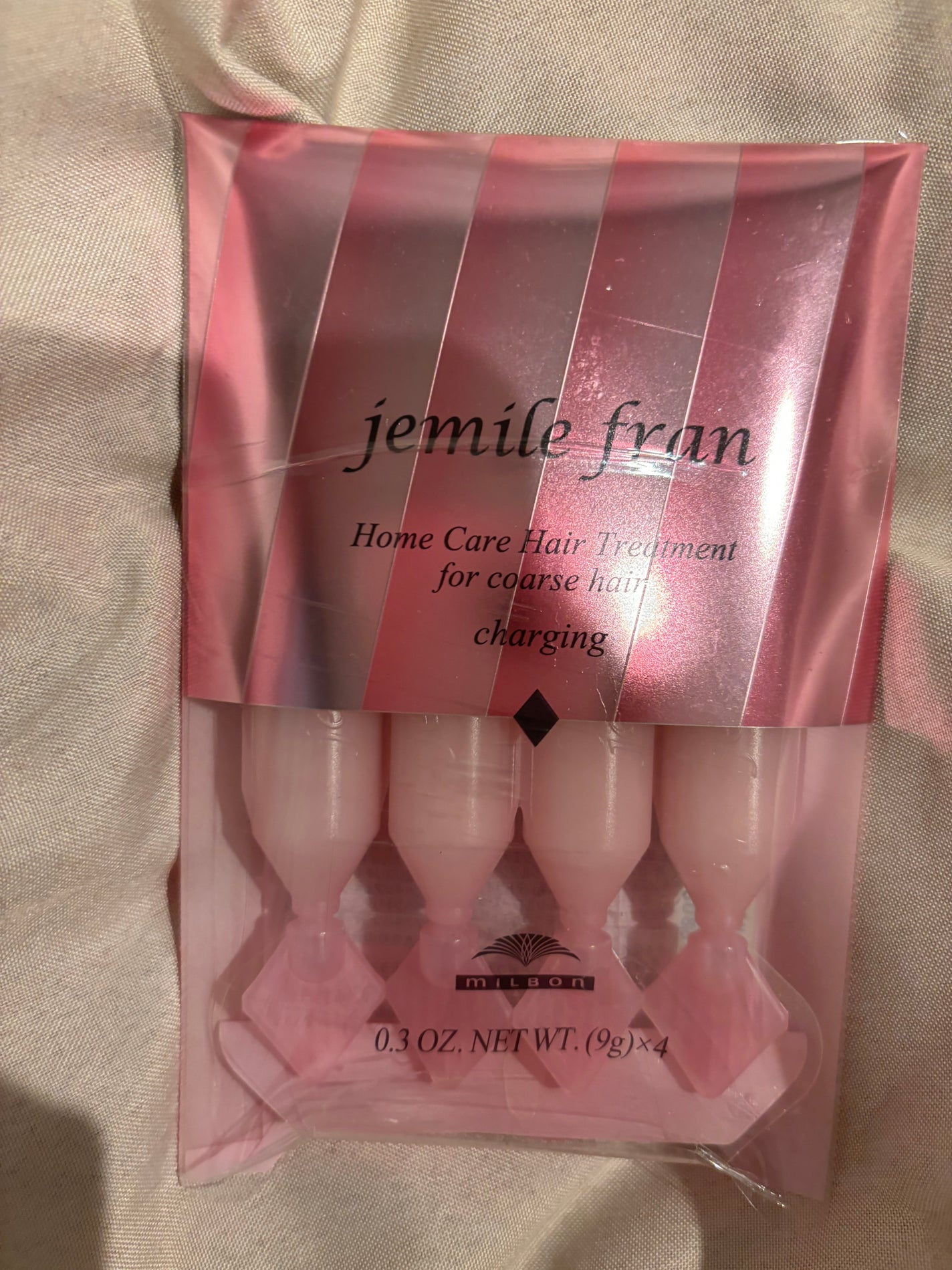 ジェミールフラン ヘアケアシリーズ サロントリートメント ハートチャージング/ジェミールフラン/洗い流すヘアトリートメントを使ったクチコミ(1枚目)