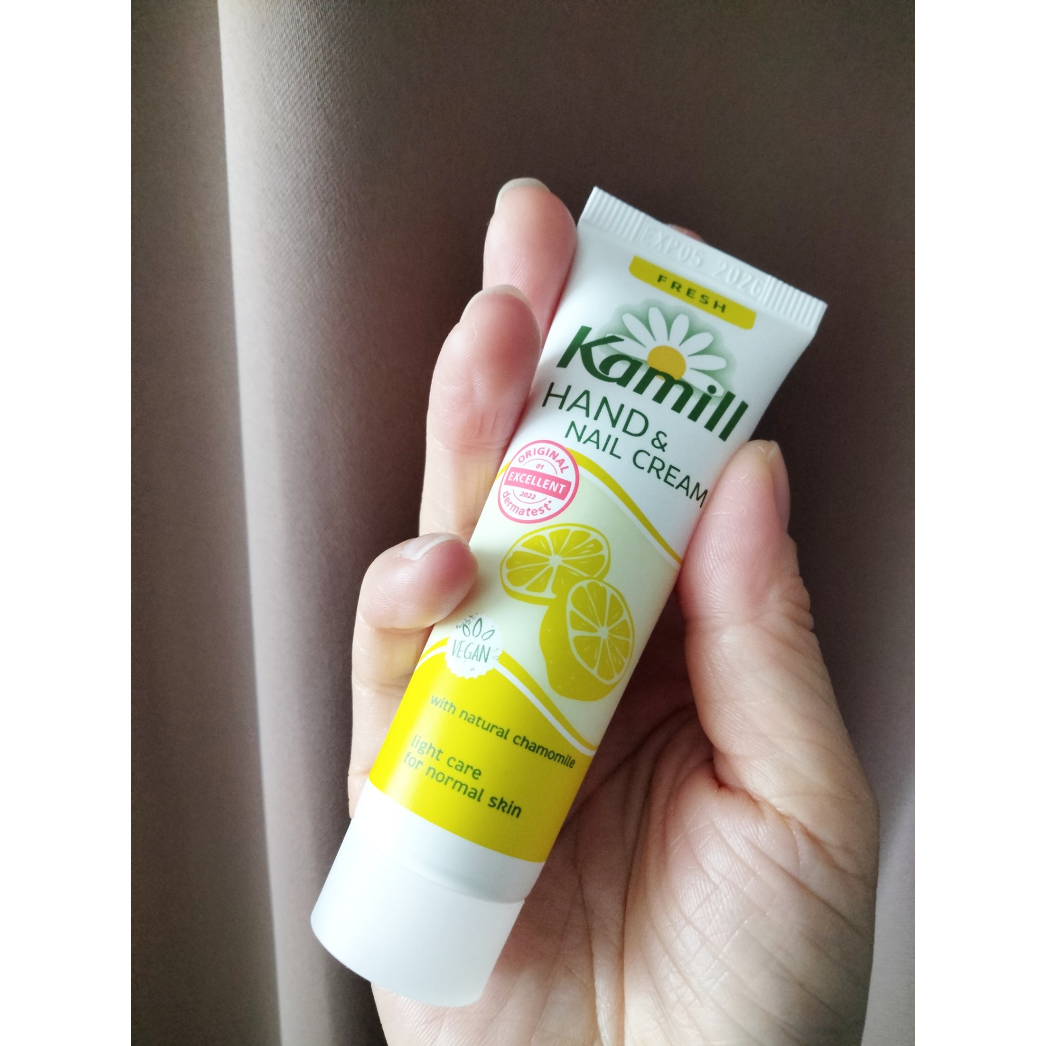 ハンド＆ネイルクリーム フレッシュ 3OML ミニ/カミール/ハンドクリームを使ったクチコミ（3枚目）